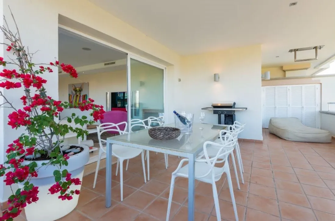 For sale apartment in New Golden Mile