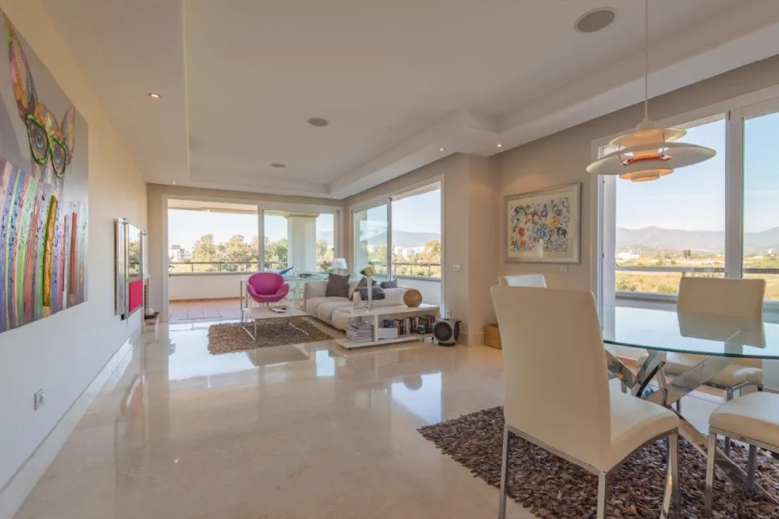 For sale apartment in New Golden Mile