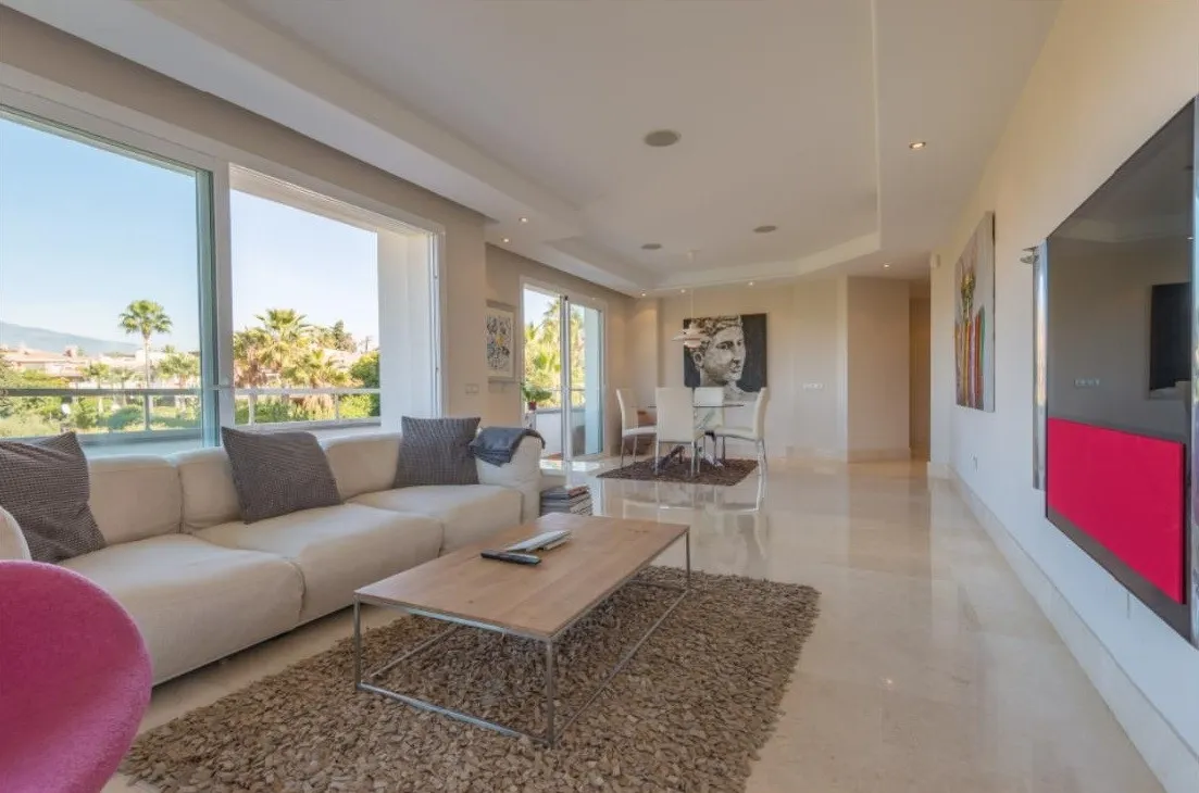 For sale apartment in New Golden Mile