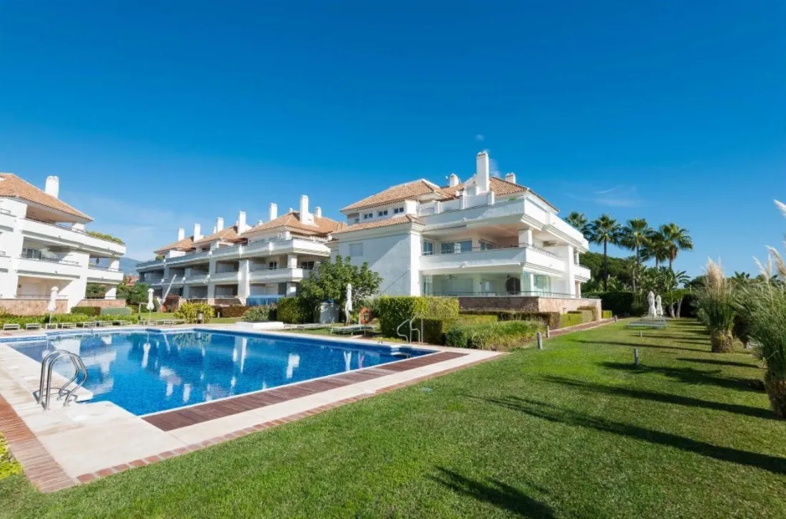 For sale apartment in New Golden Mile