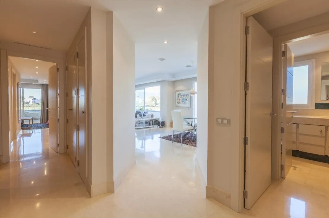 For sale apartment in New Golden Mile