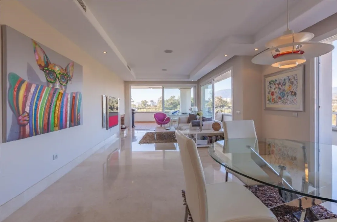 For sale apartment in New Golden Mile