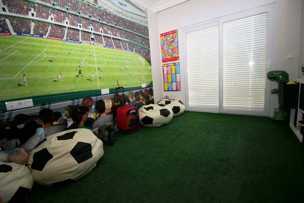 For sale villa with 4 bedrooms in Marbella East