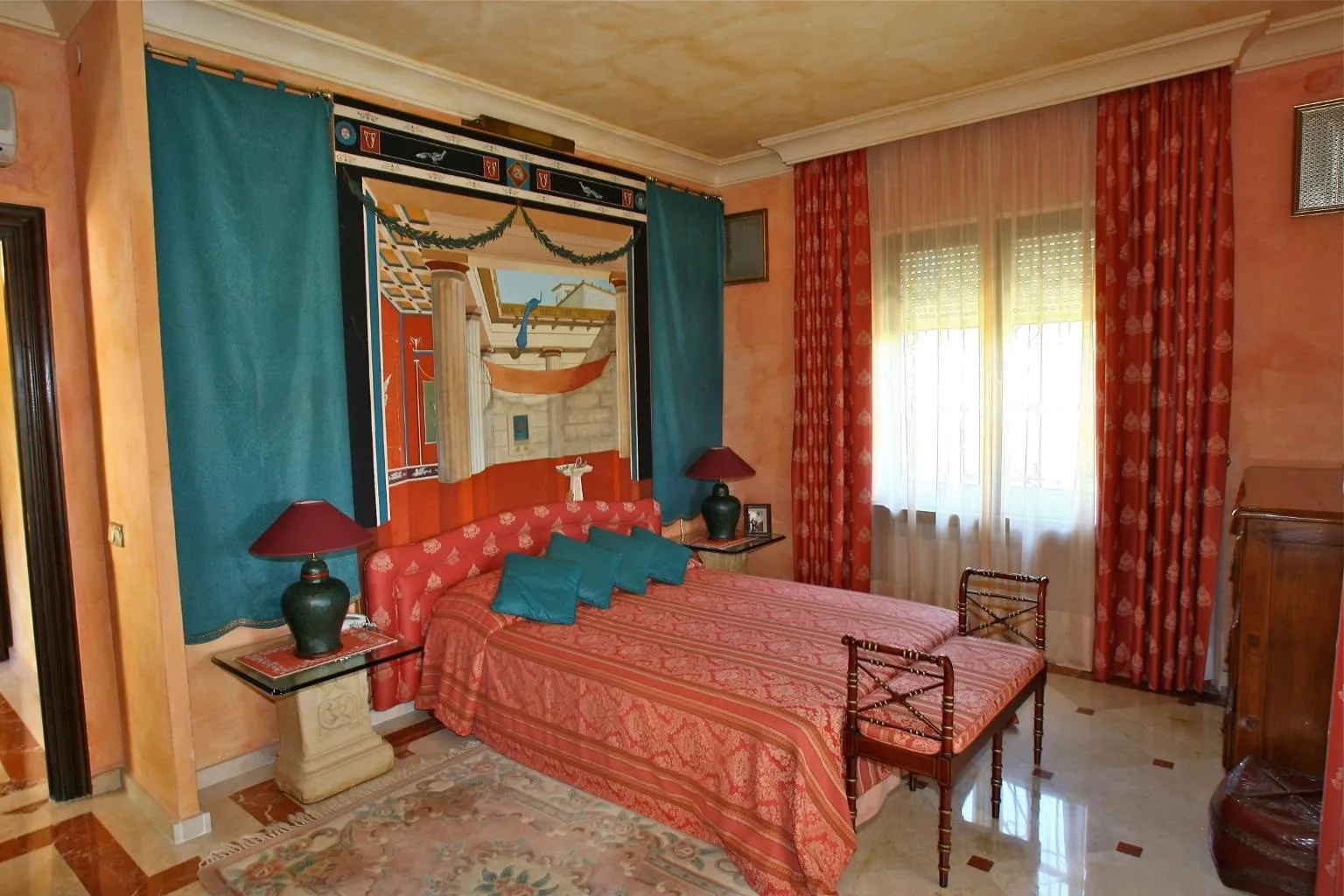 Mansion de 9 dormitorios en venta en New Golden Mile