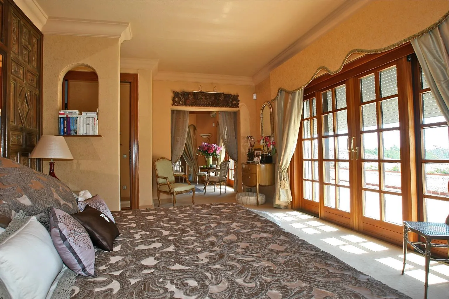 Mansion de 9 dormitorios en venta en New Golden Mile