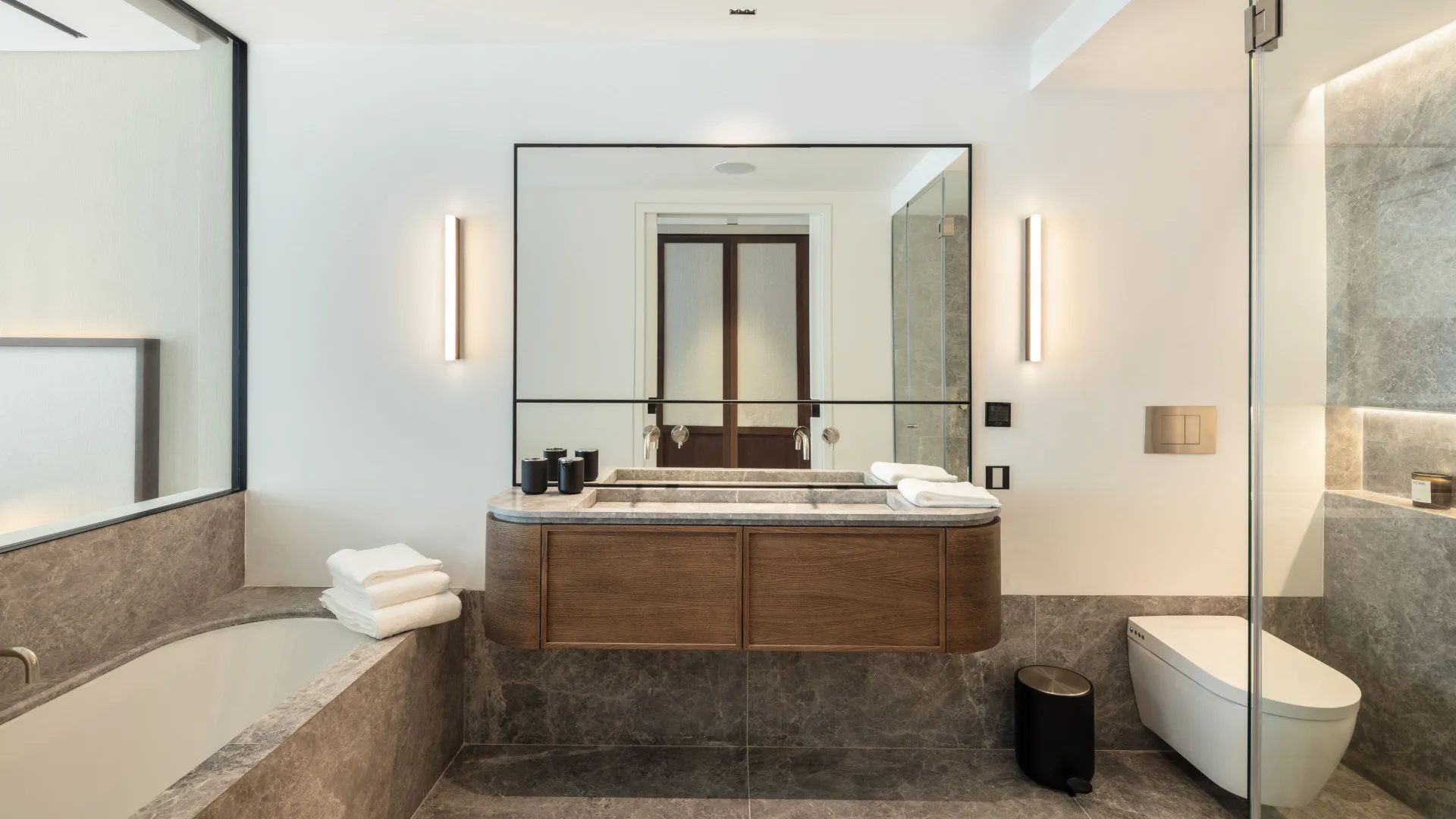 Apartamento de 3 dormitorios en venta en Marbella Golden Mile