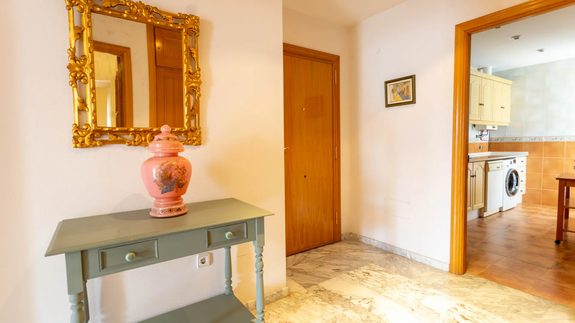 Buy apartment in Marbella Centro with 2 bedrooms