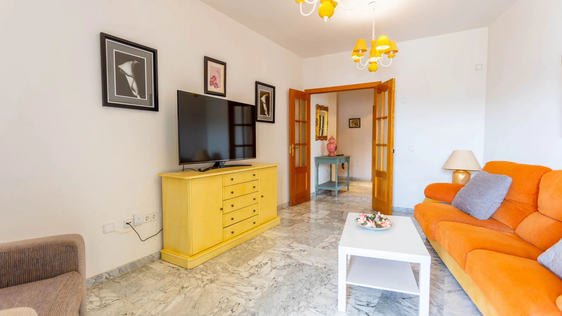 Buy apartment in Marbella Centro with 2 bedrooms