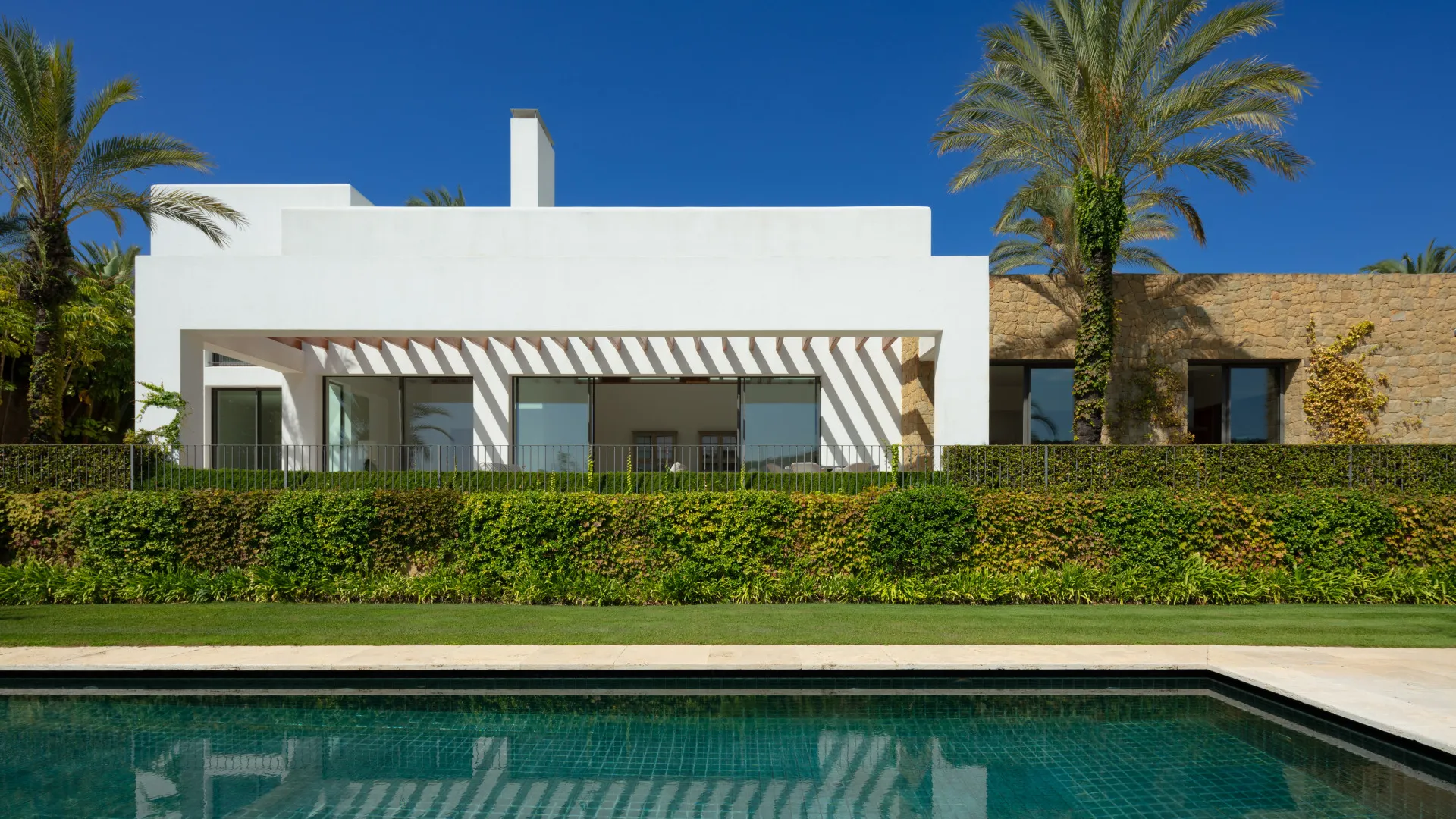 For sale Casares villa with 6 bedrooms