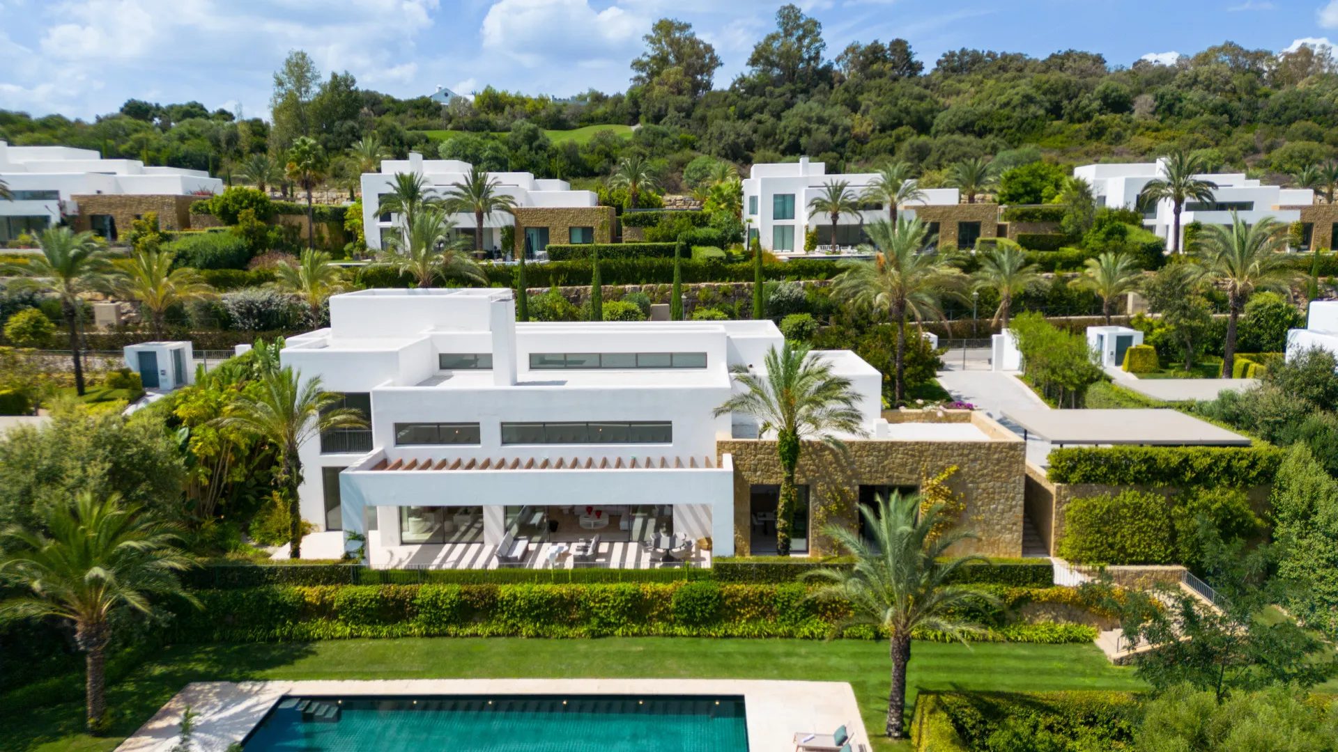 For sale Casares villa with 6 bedrooms