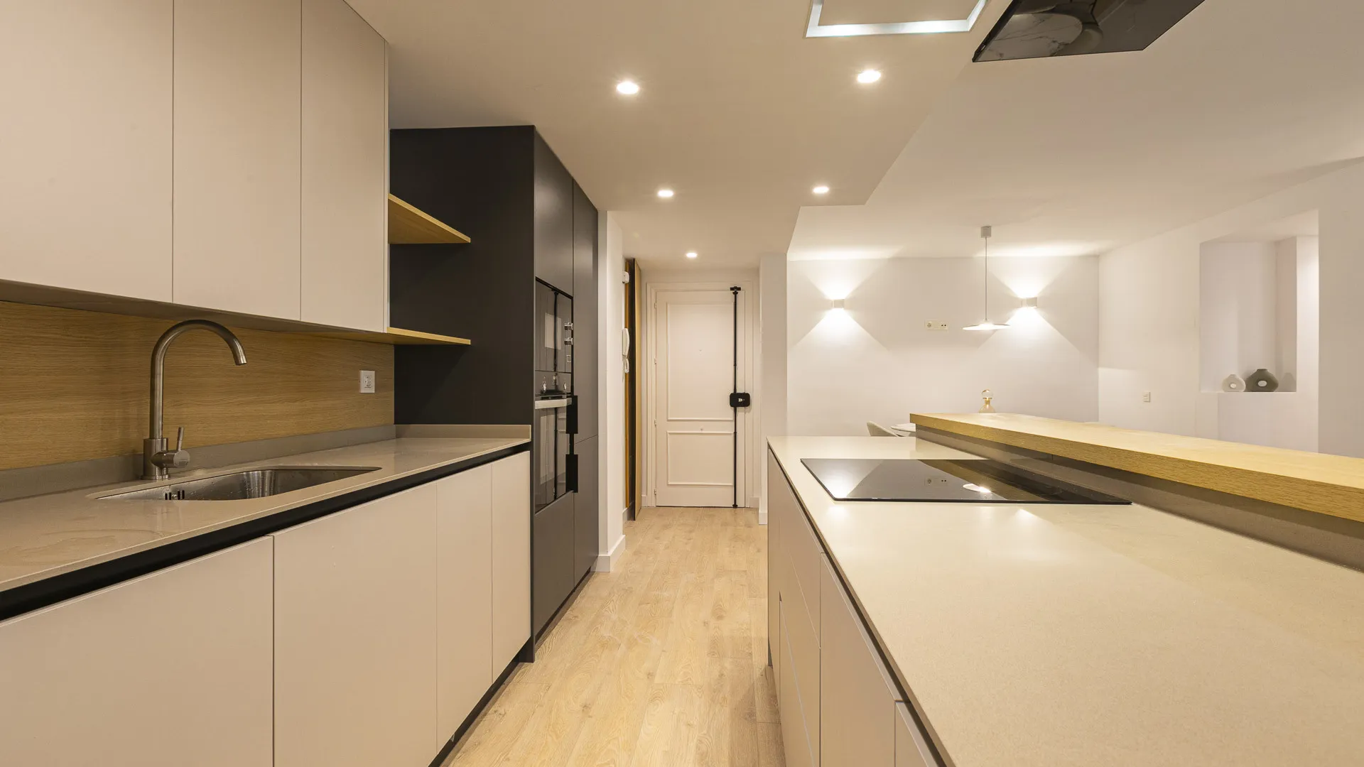 Apartment for sale in Marbella Centro with 2 bedrooms