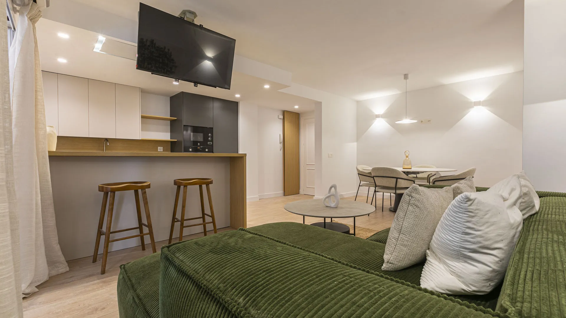 Apartment for sale in Marbella Centro with 2 bedrooms