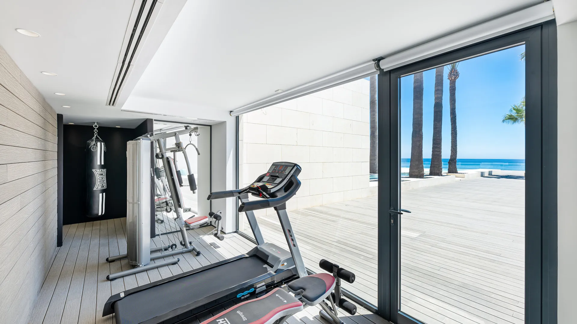 Se vende villa con 4 dormitorios en Mijas