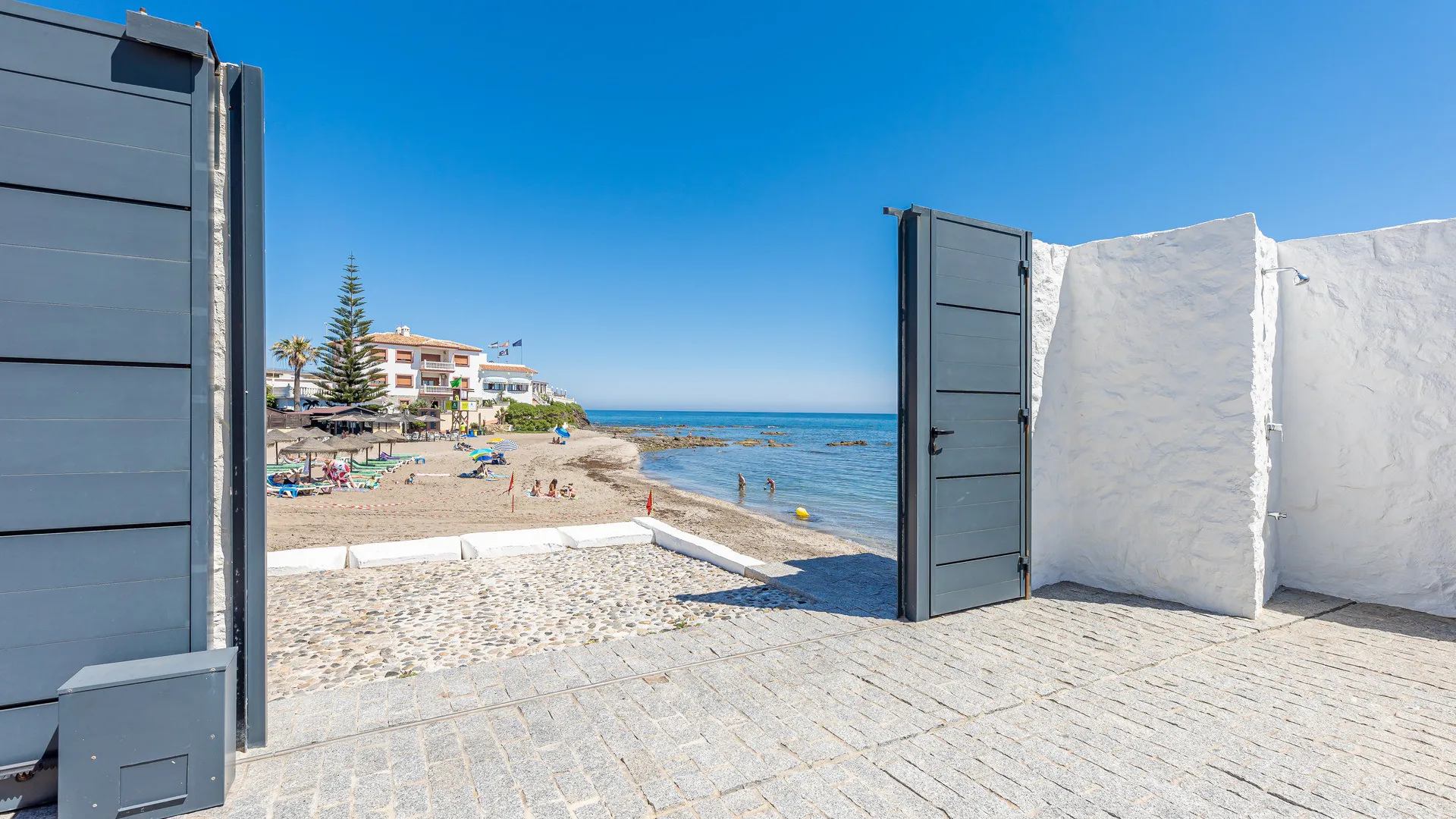 Se vende villa con 4 dormitorios en Mijas