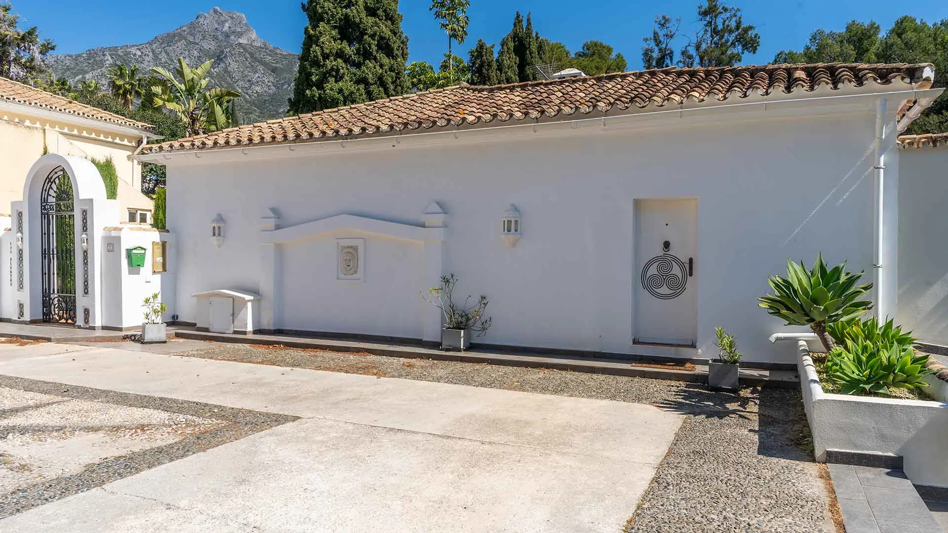 For sale villa in Marbella Hill Club