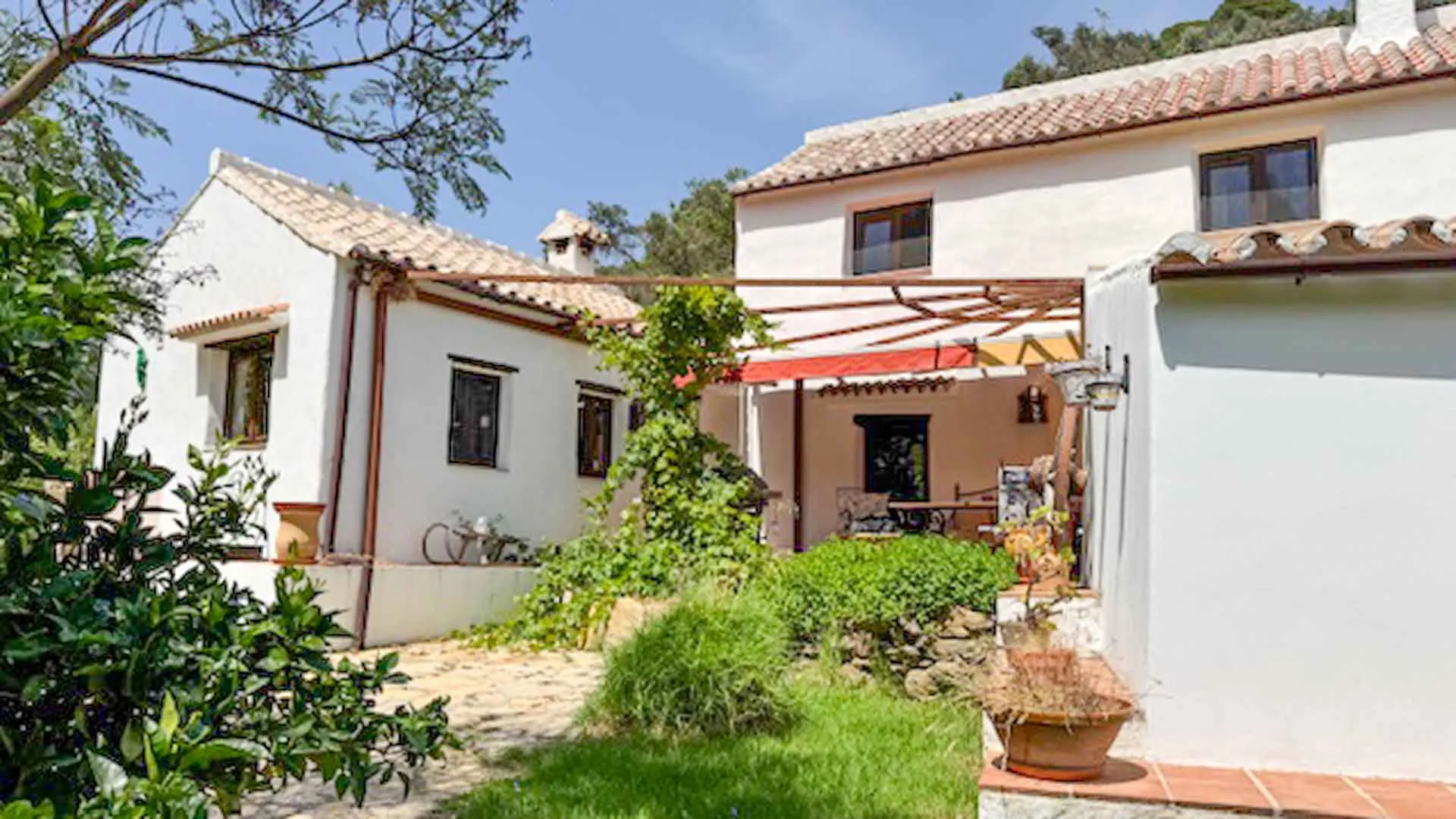 Casares, finca en venta