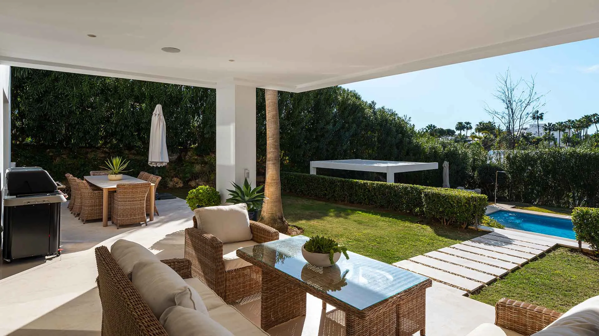 Los Olivos villa for sale