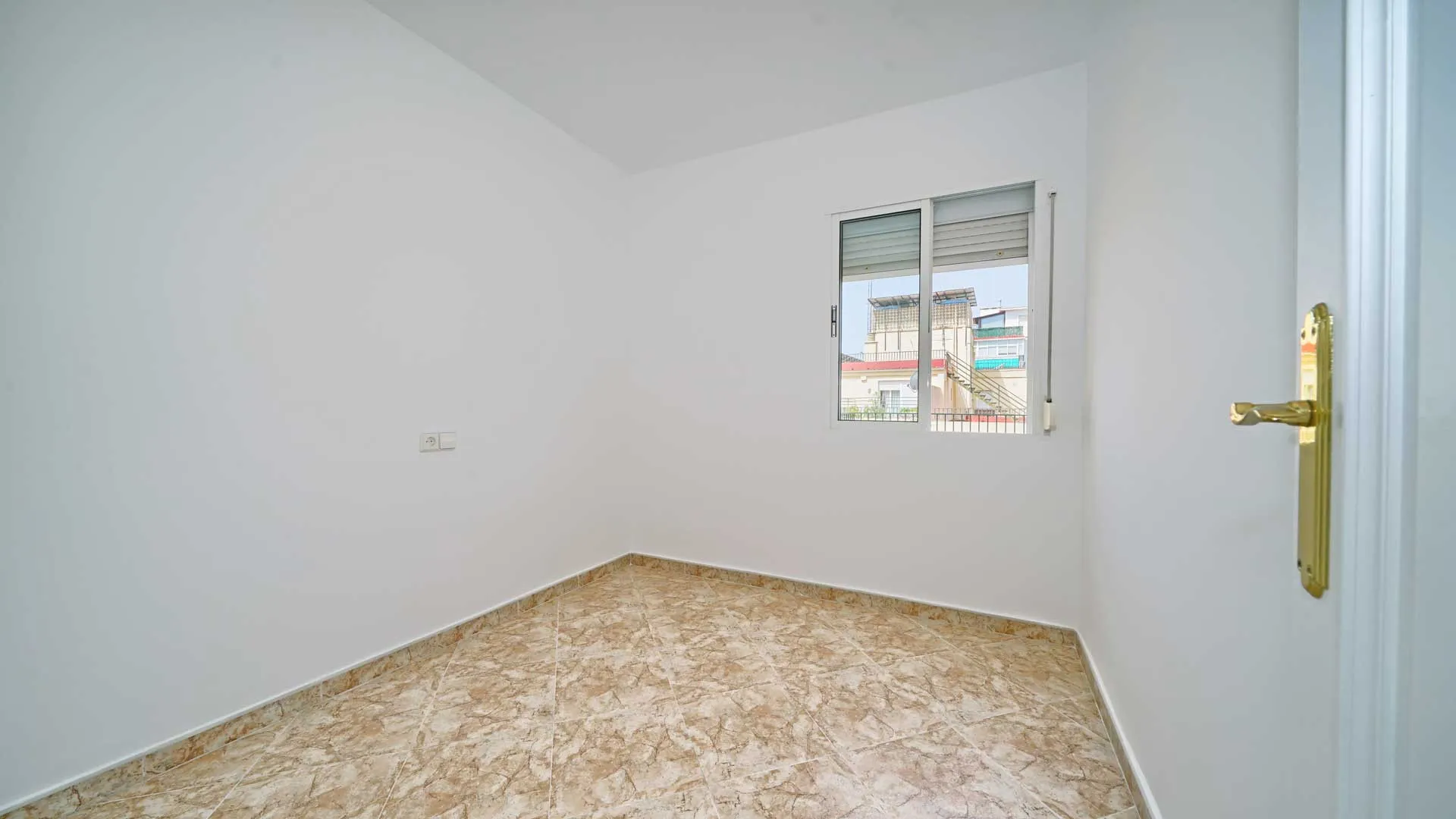 Marbella Ciudad, Ático de 2 dormitorios a la venta