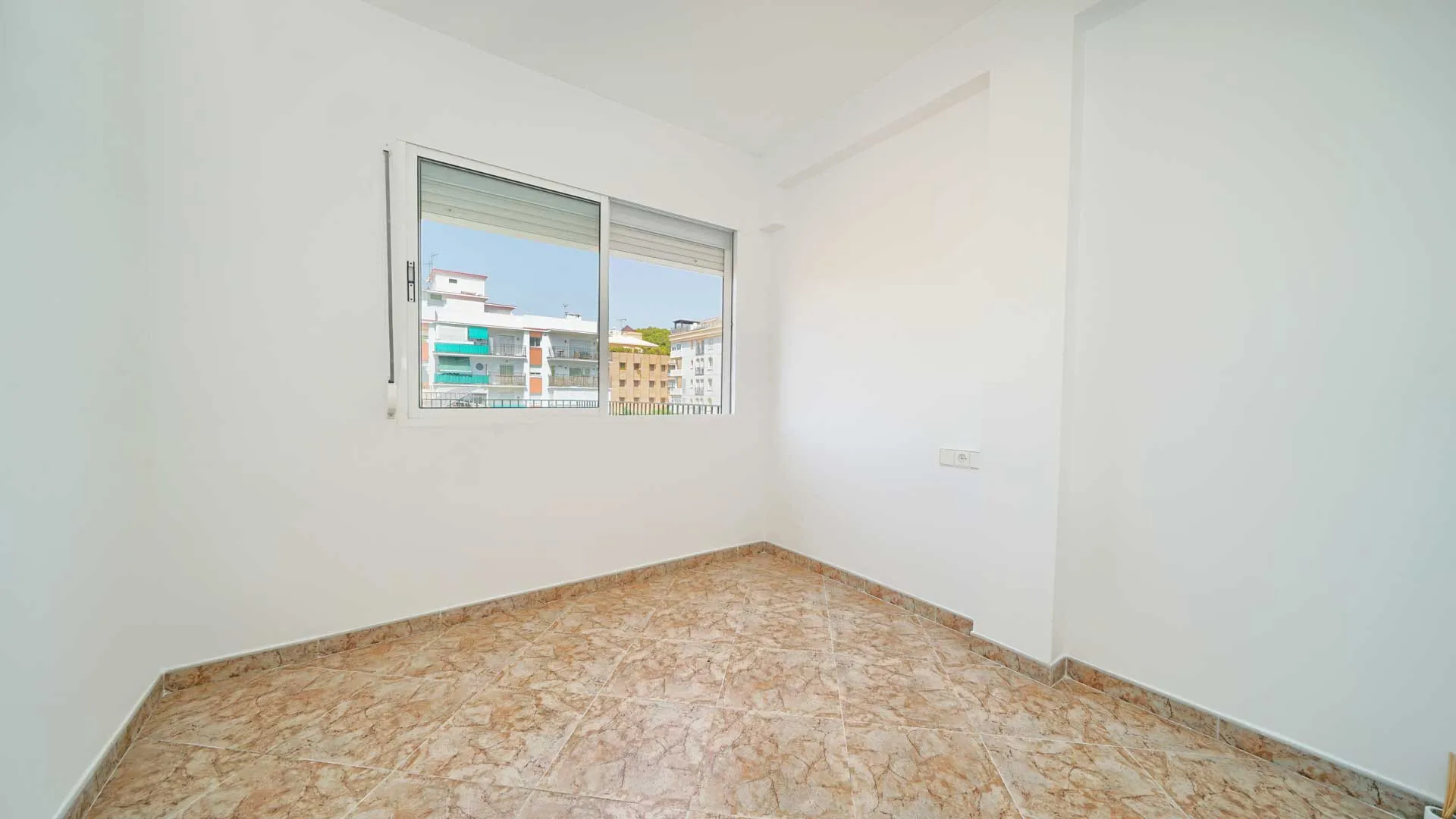 Marbella Ciudad, Ático de 2 dormitorios a la venta