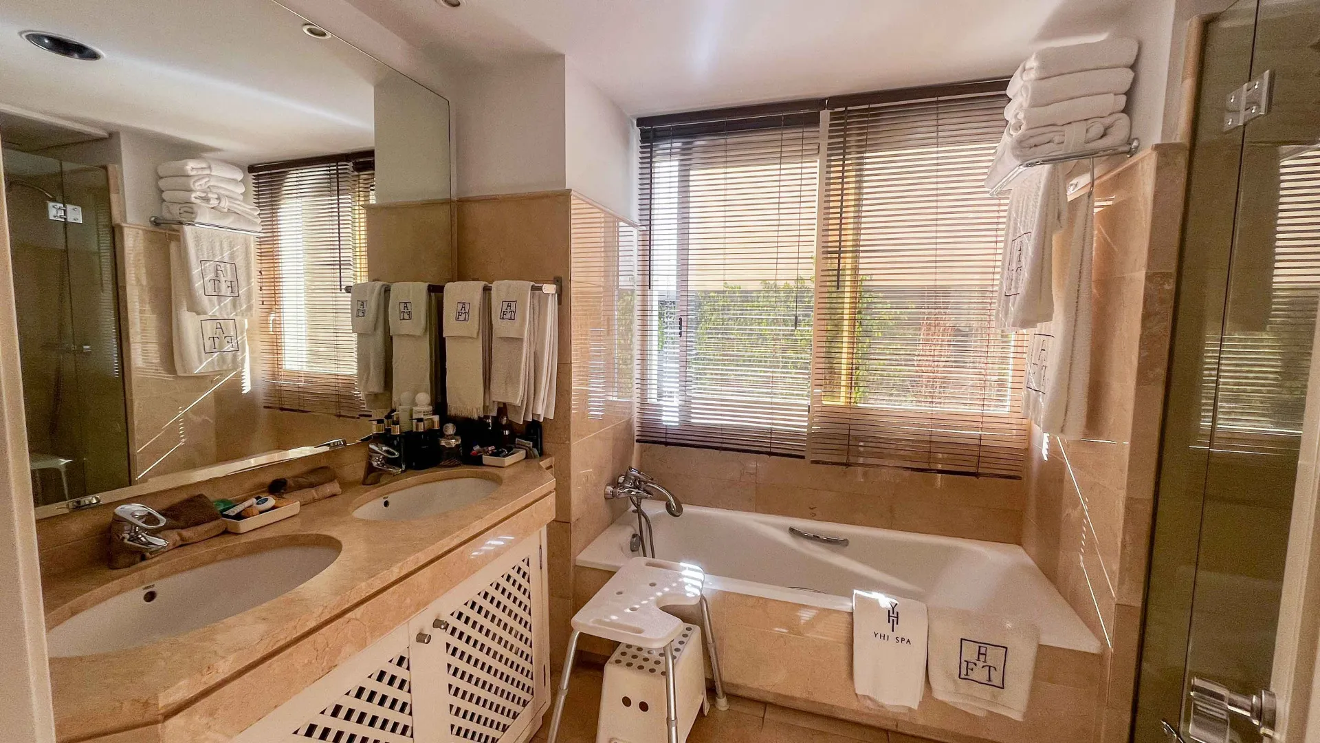 3 bedrooms apartment in Golf Gardens for sale