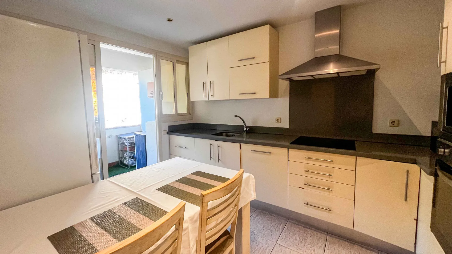 3 bedrooms apartment in Golf Gardens for sale