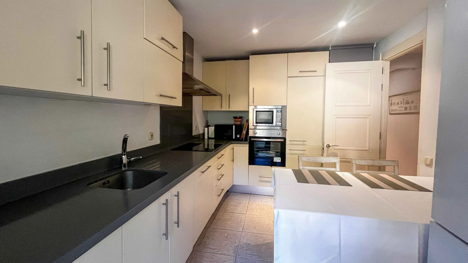 3 bedrooms apartment in Golf Gardens for sale