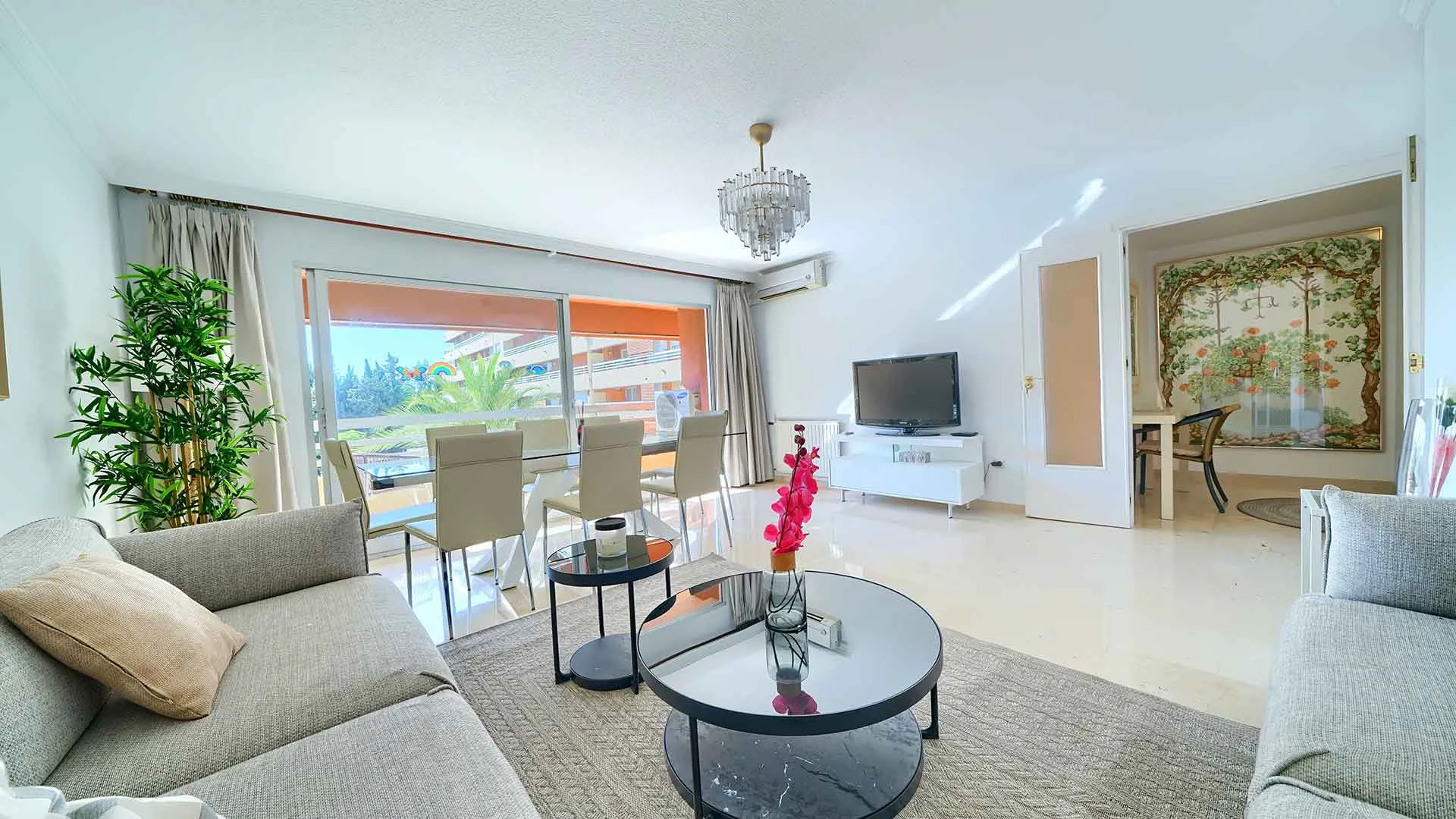 Apartamento con 4 dormitorios en venta en Marbella Ciudad