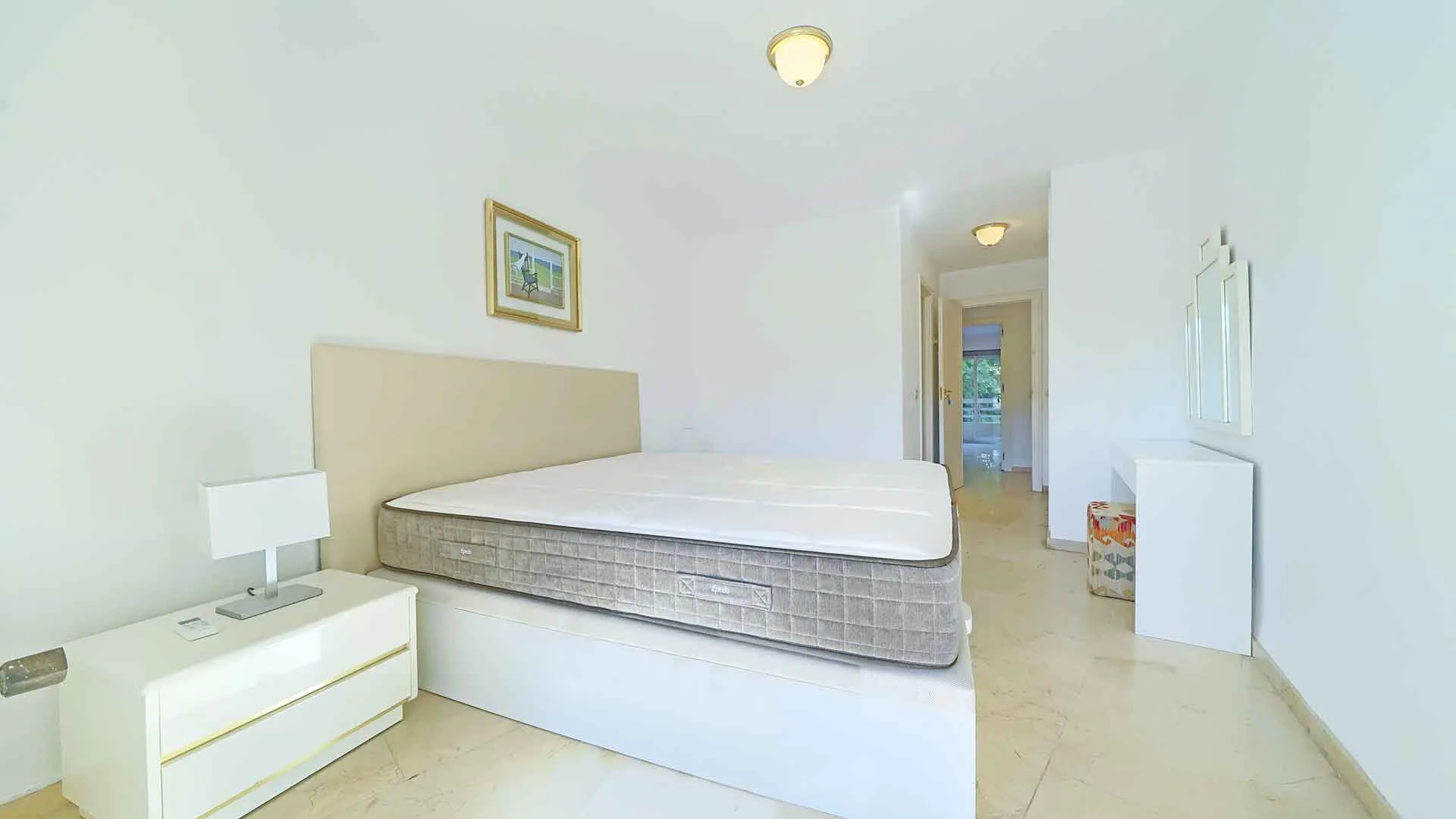 Apartamento con 4 dormitorios en venta en Marbella Ciudad