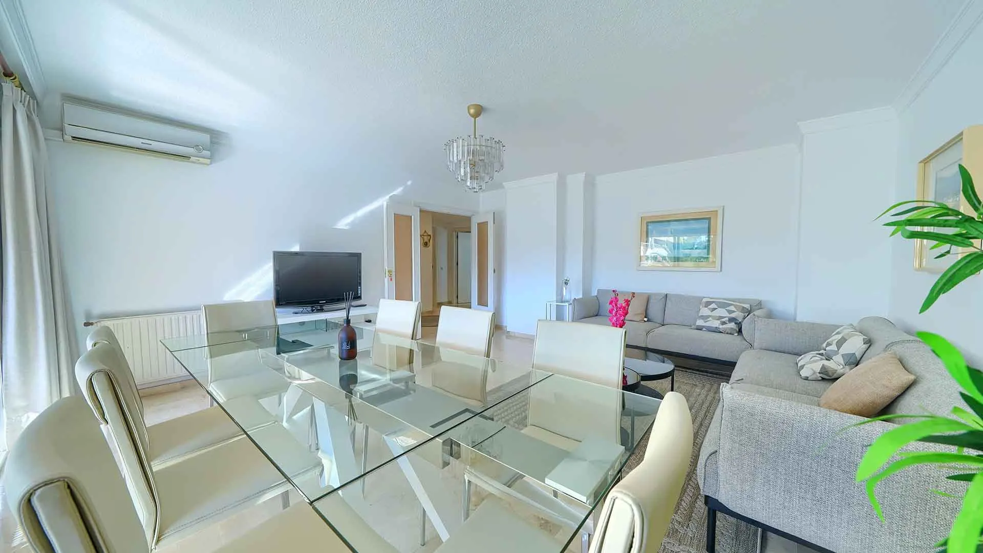 Apartamento con 4 dormitorios en venta en Marbella Ciudad