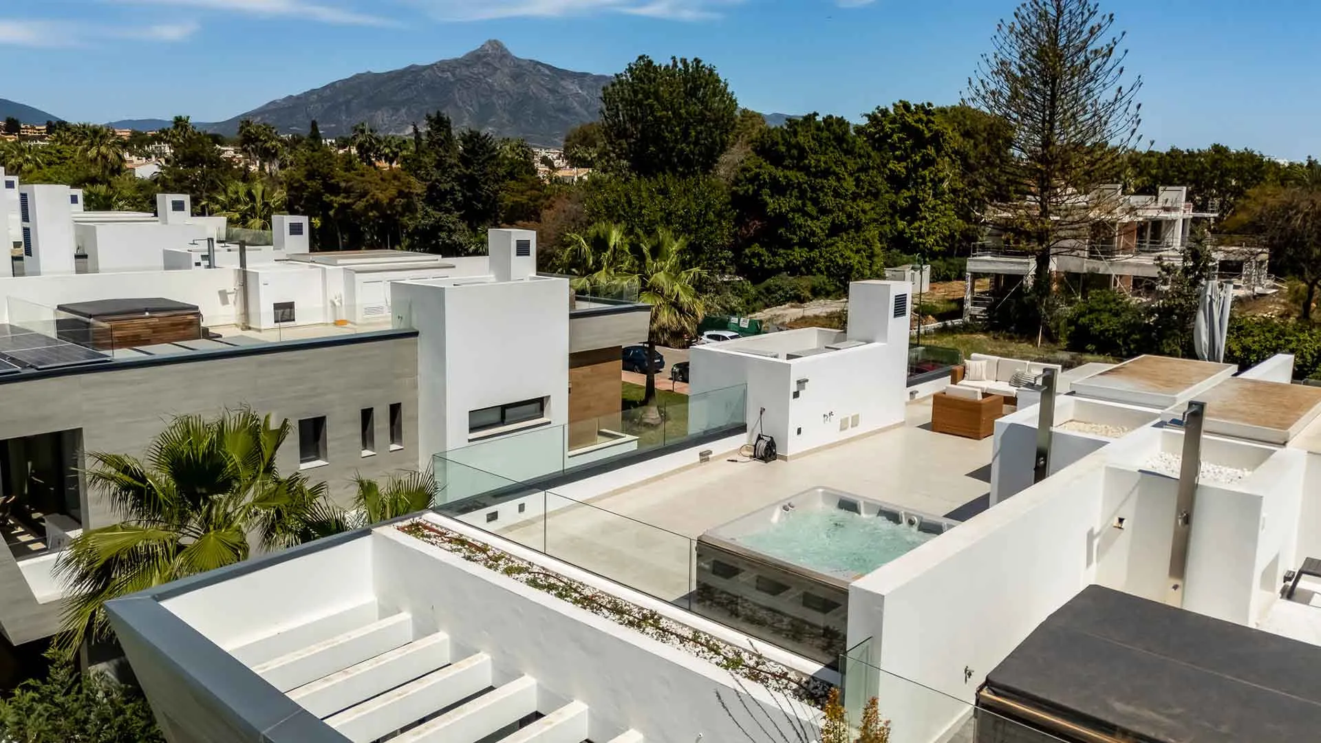 Marbella - Puerto Banus, villa pareada con 5 dormitorios a la venta