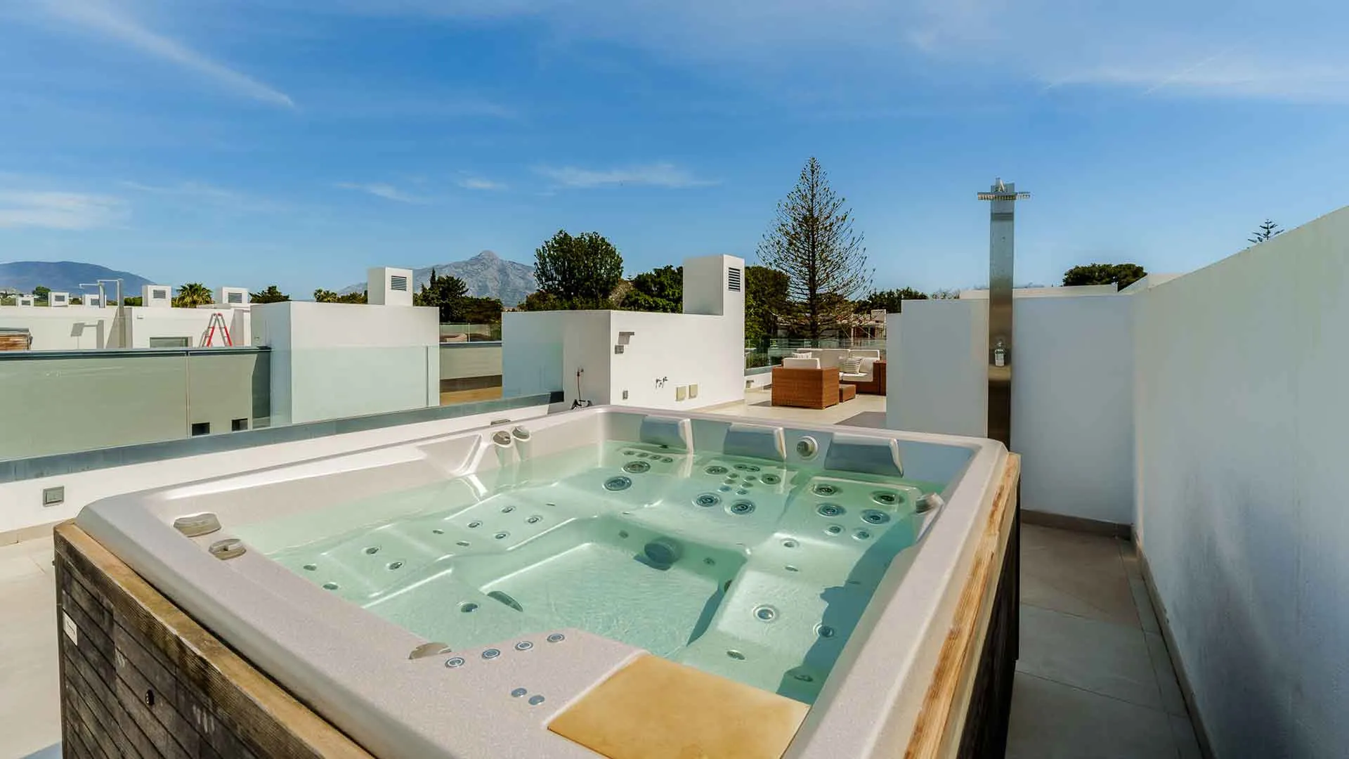 Marbella - Puerto Banus, villa pareada con 5 dormitorios a la venta