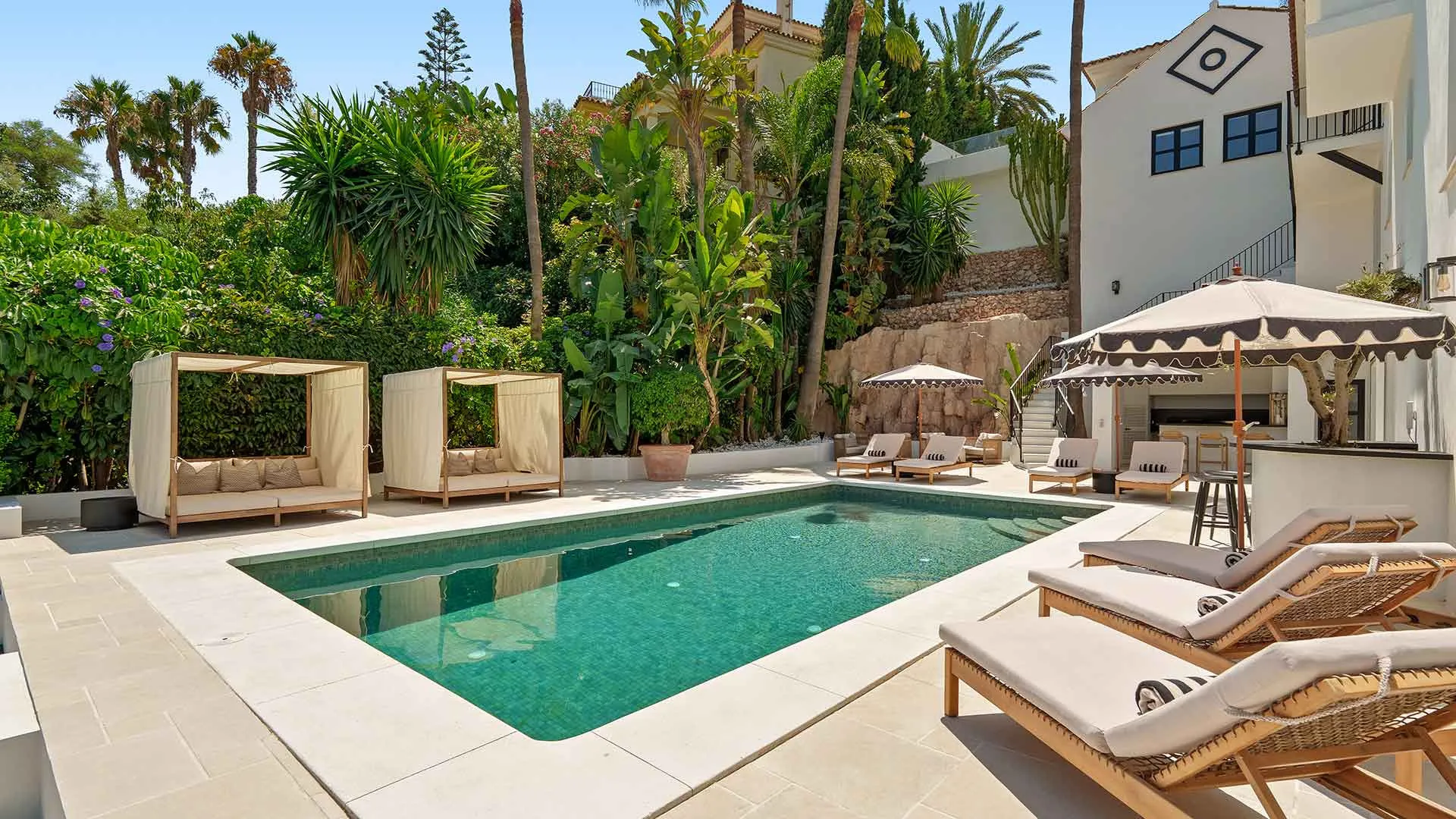 Nueva Andalucia, villa a la venta