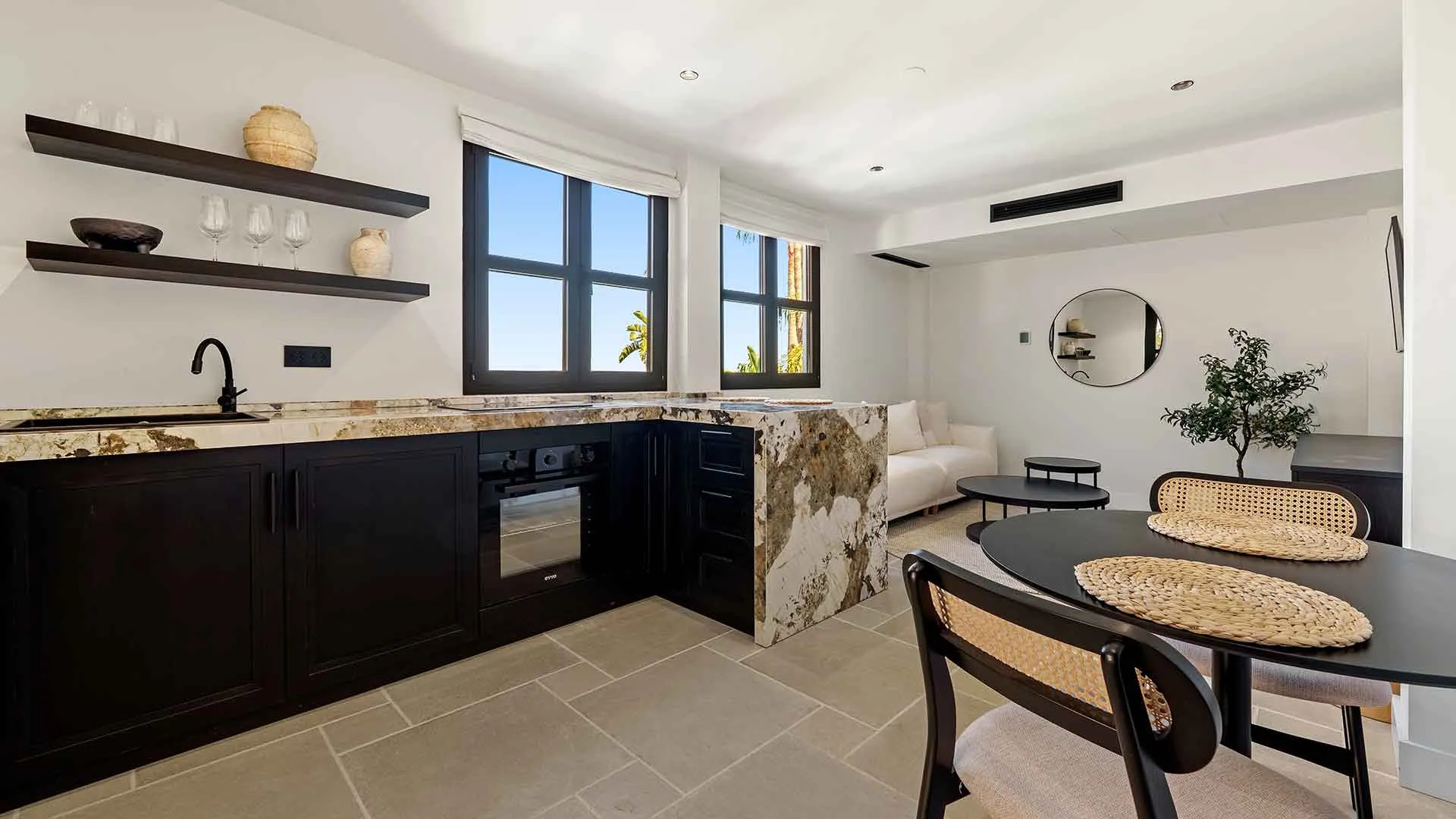 Nueva Andalucia, villa a la venta