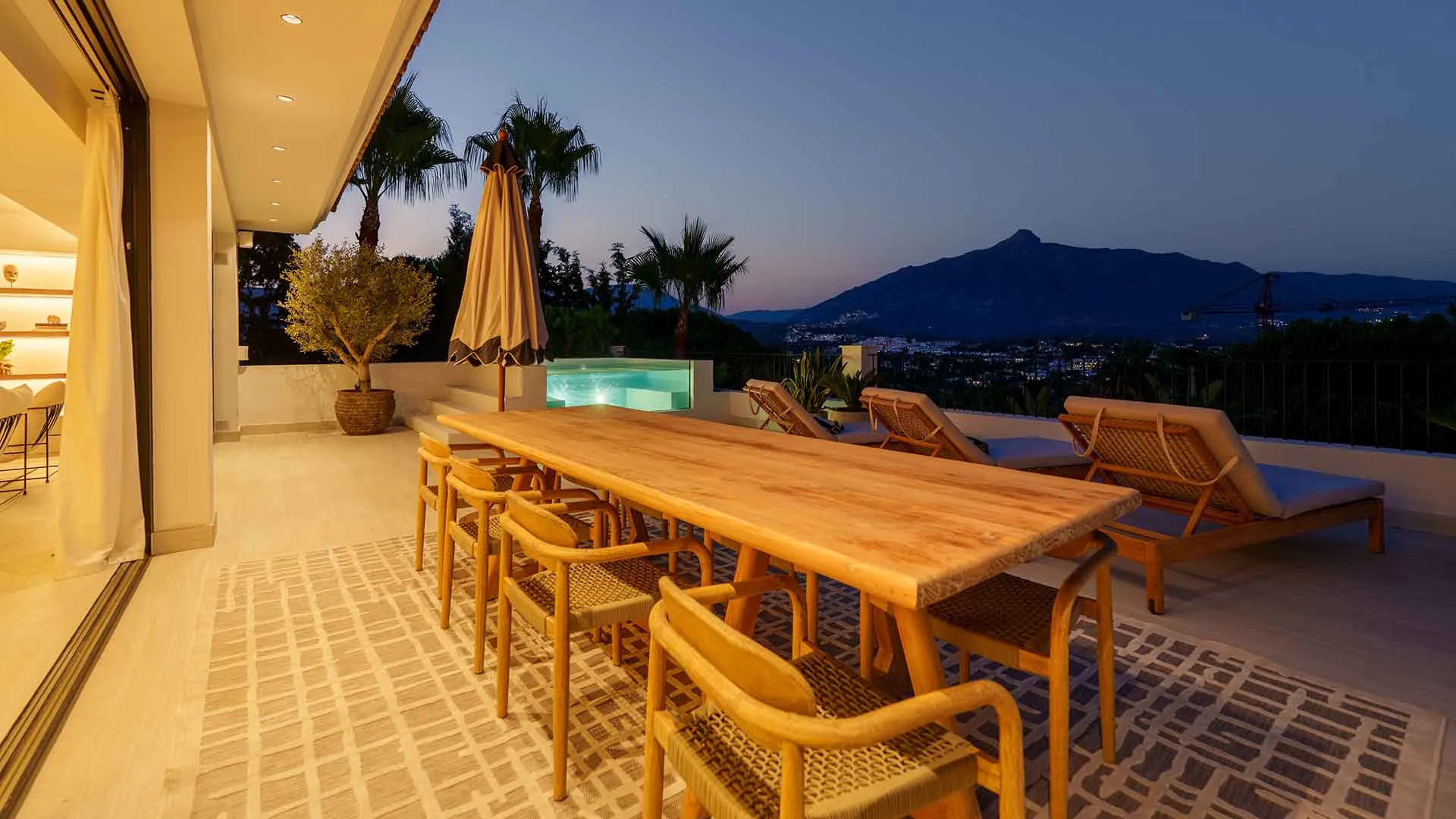 Nueva Andalucia, villa a la venta