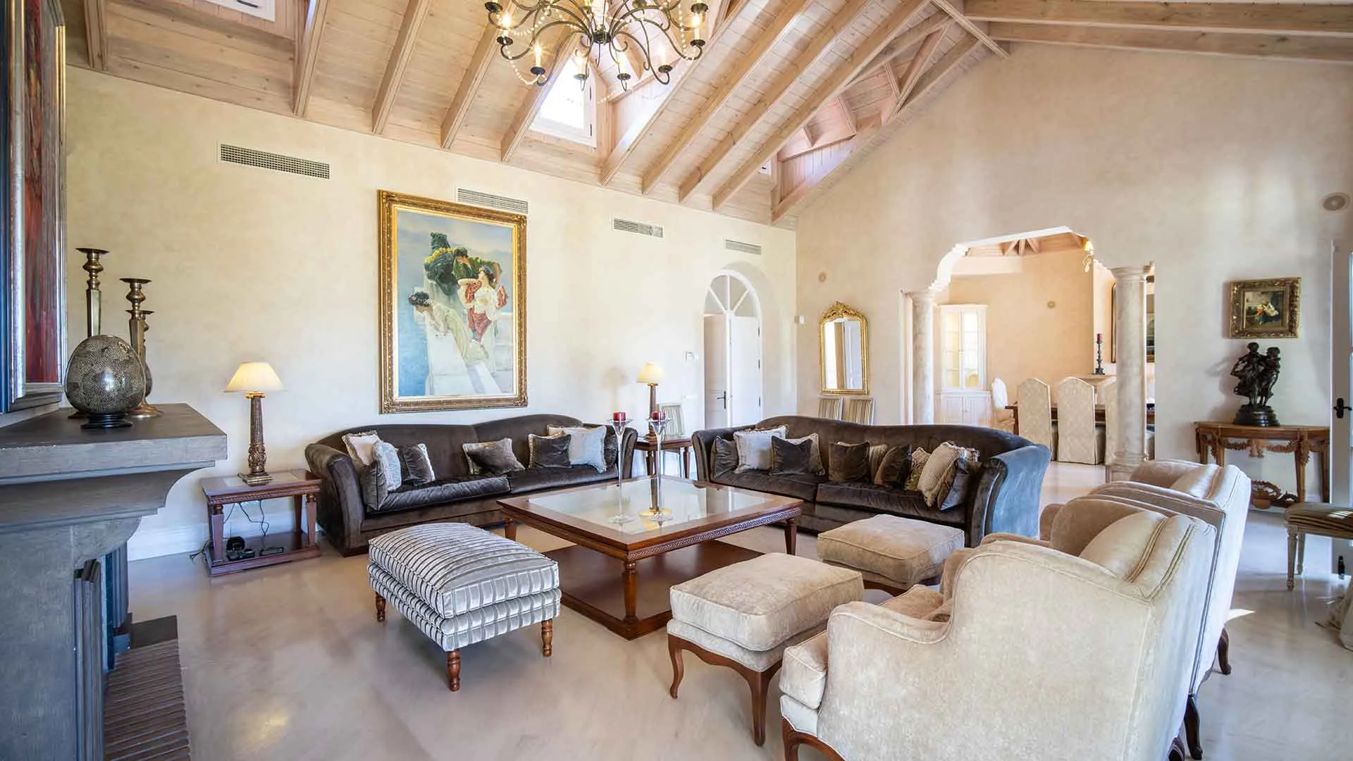 Villa en venta en Altos Reales