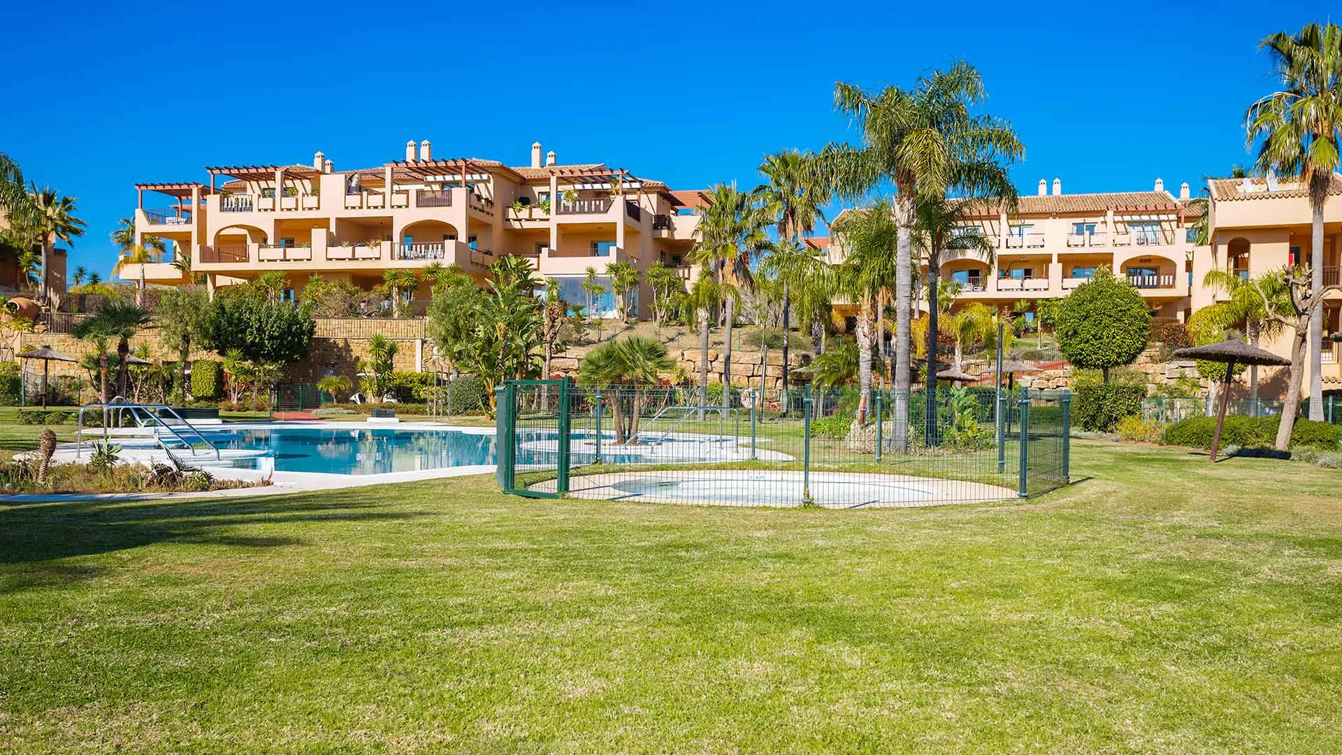 Penthouse for sale in Hacienda del Señorio de Cifuentes