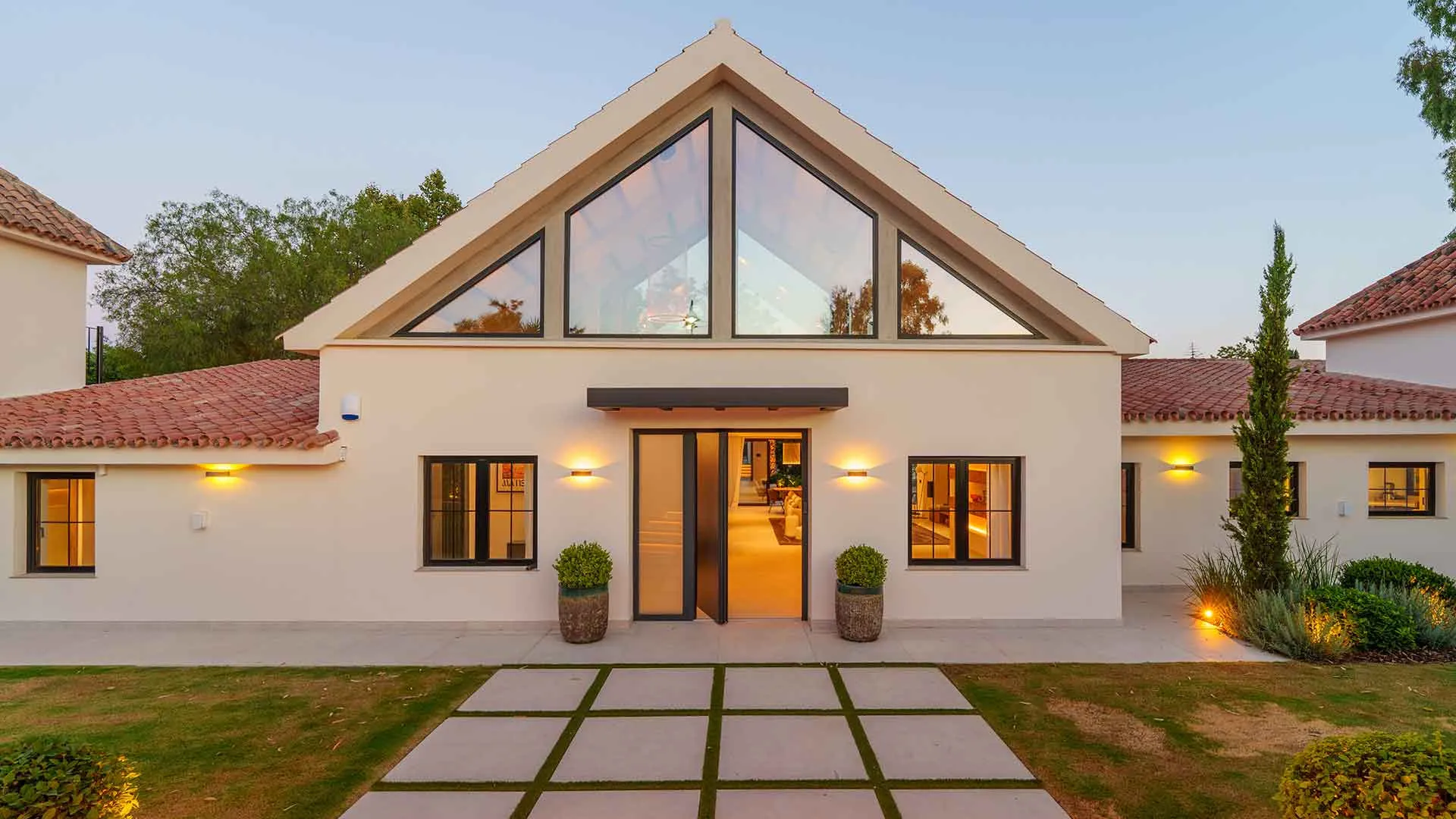 Villa en venta de 5 dormitorios en Cortijo Blanco