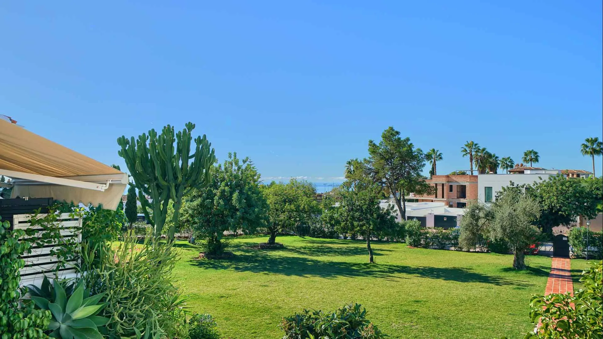 For sale town house in Las Cancelas