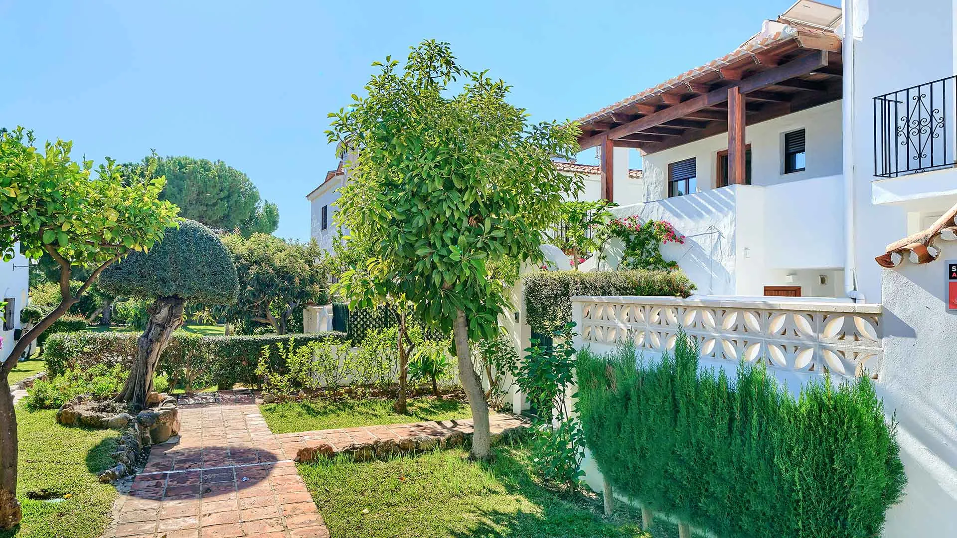 For sale town house in Las Cancelas