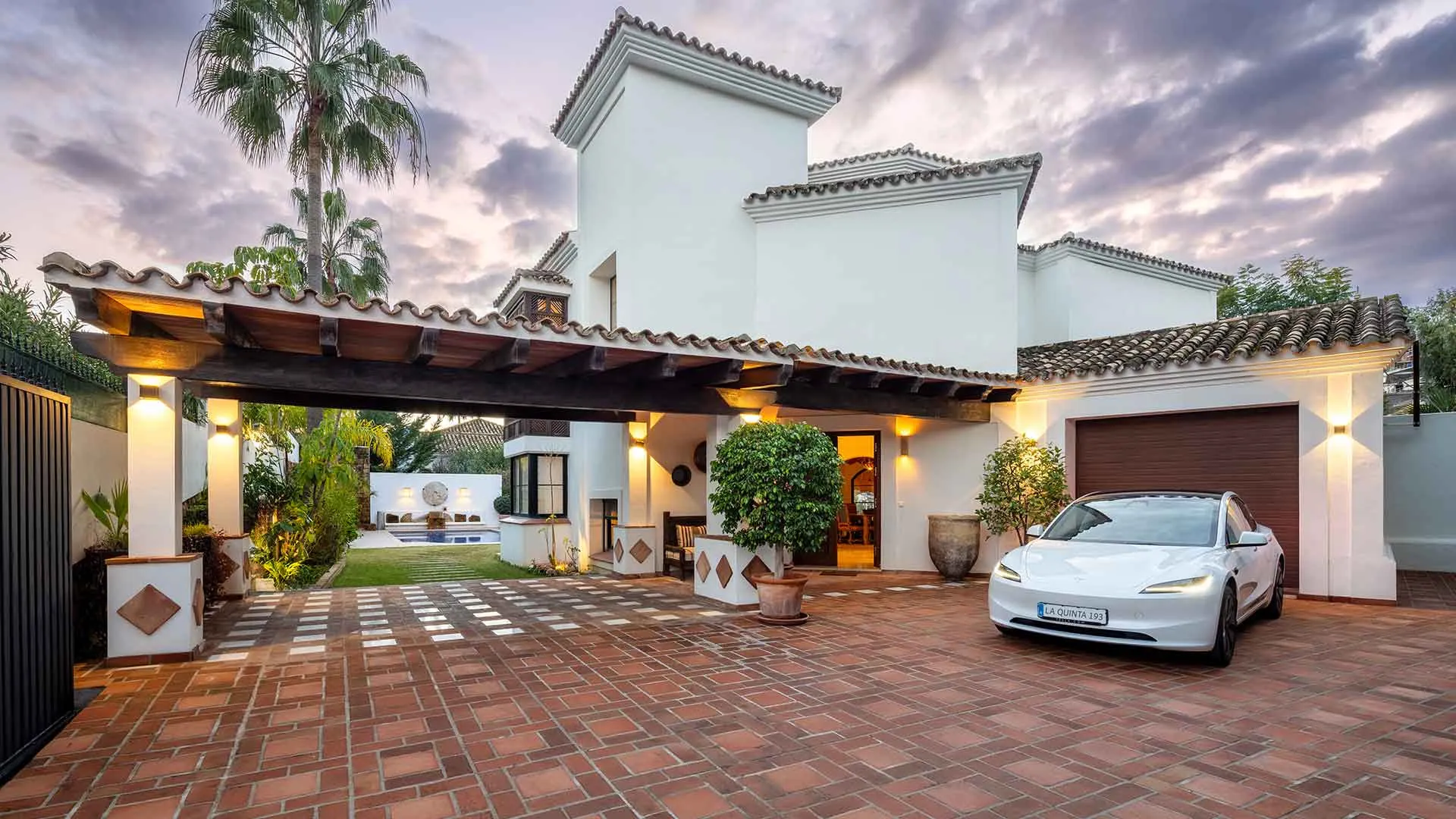 Se vende villa con 4 dormitorios en La Quinta