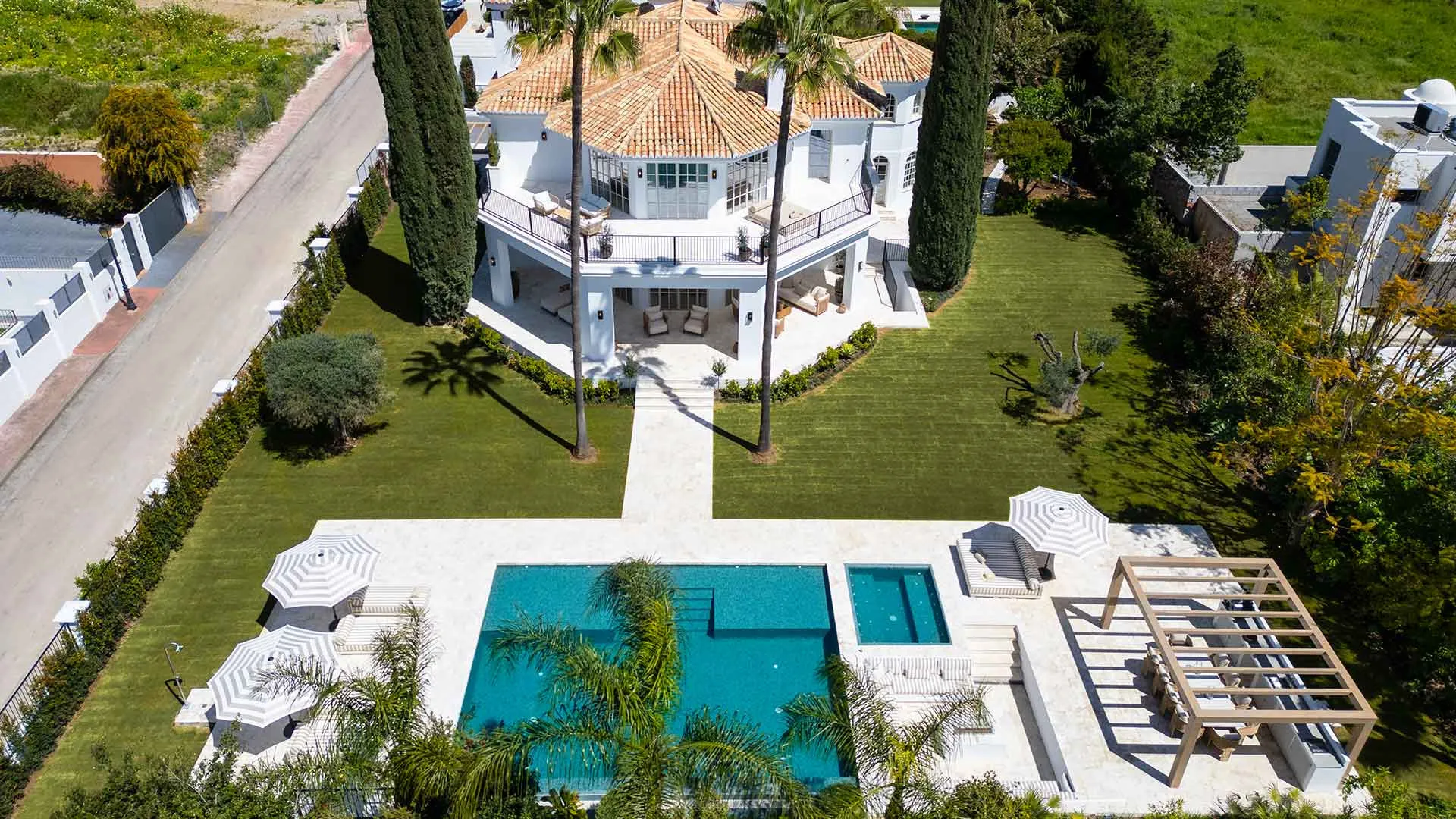 Nueva Andalucia, villa a la venta con 5 dormitorios