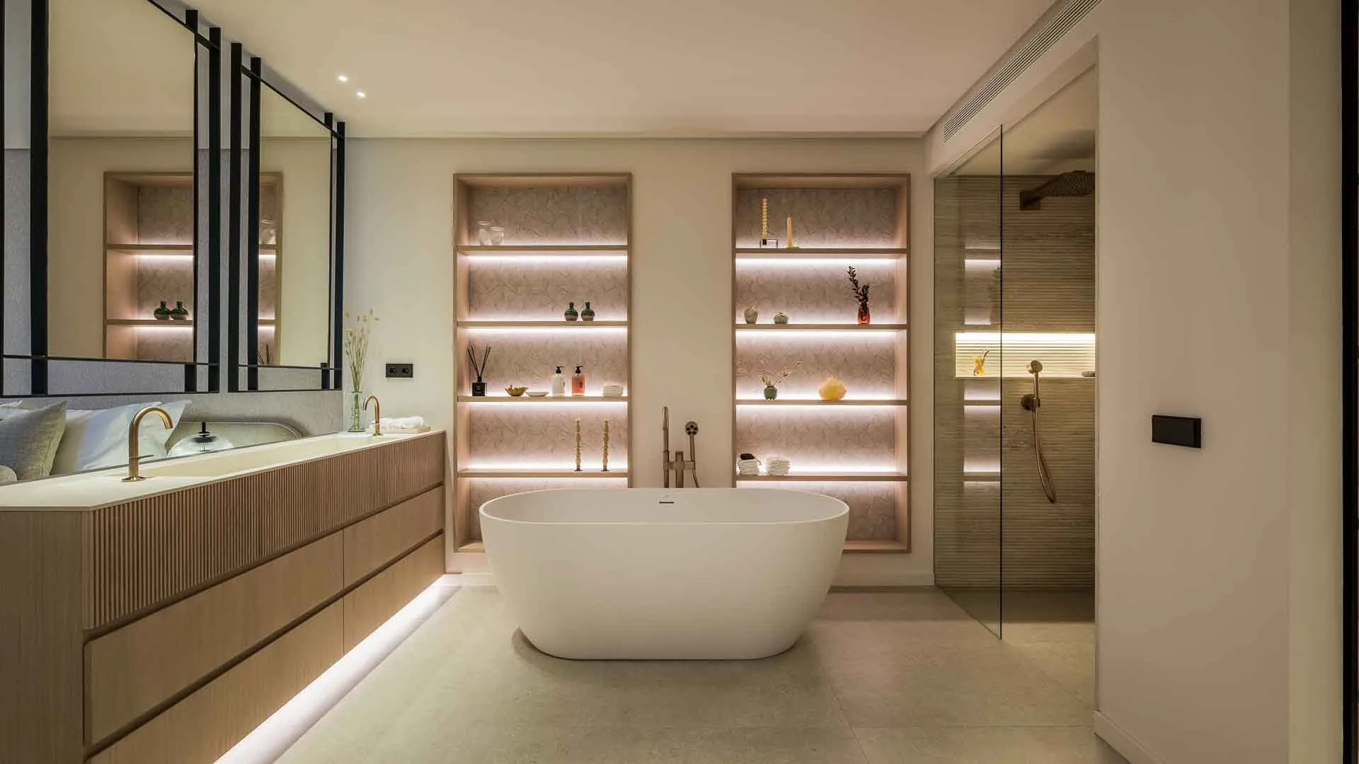 Se vende villa en Los Naranjos Golf con 4 dormitorios