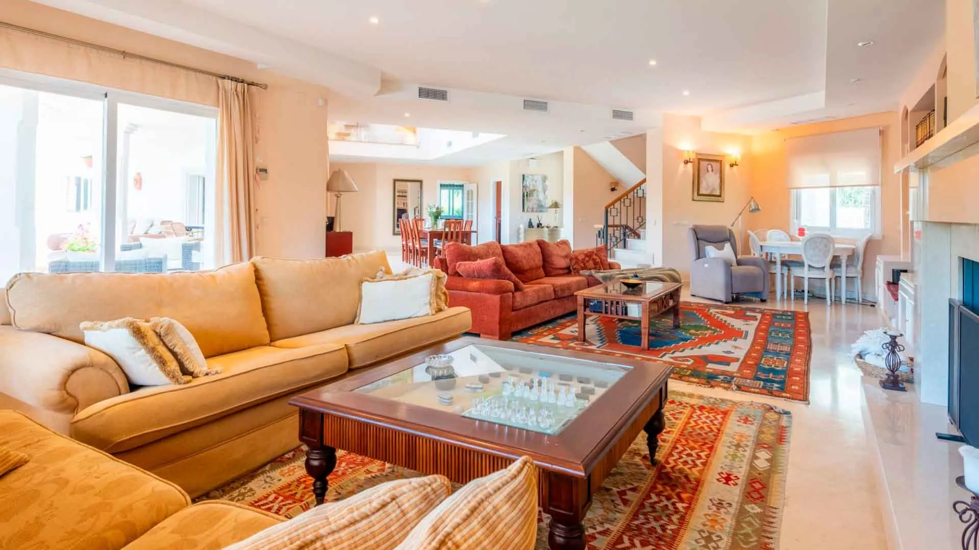 Villa for sale in Paraiso Alto with 6 bedrooms