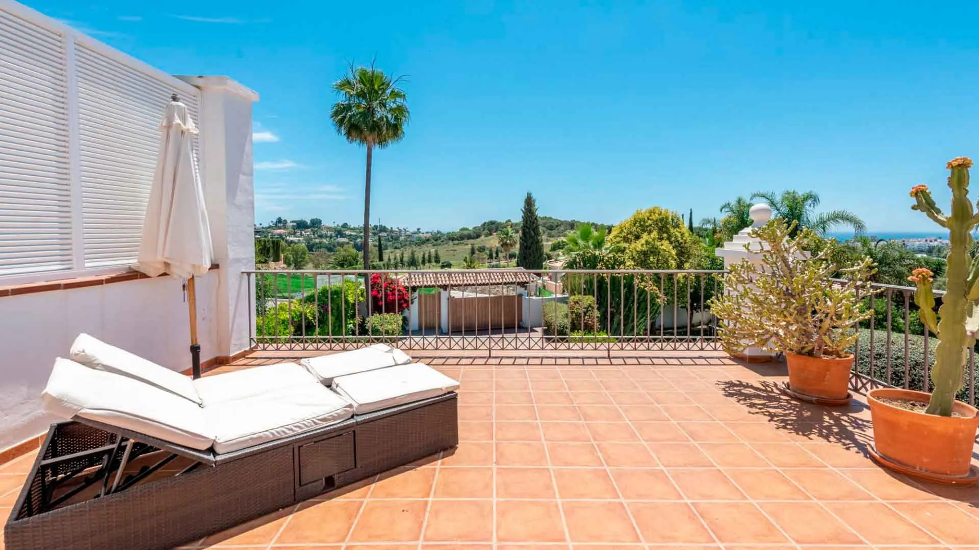 Villa for sale in Paraiso Alto with 6 bedrooms