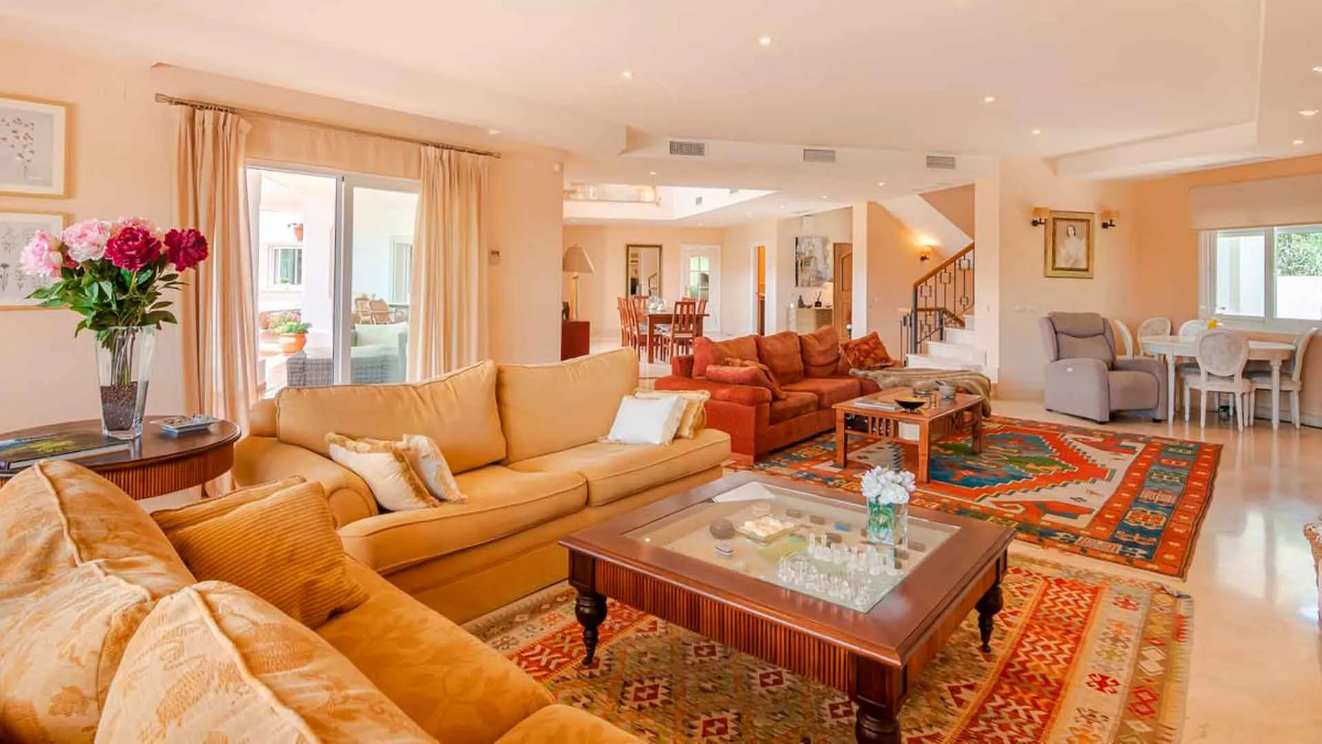 Villa for sale in Paraiso Alto with 6 bedrooms