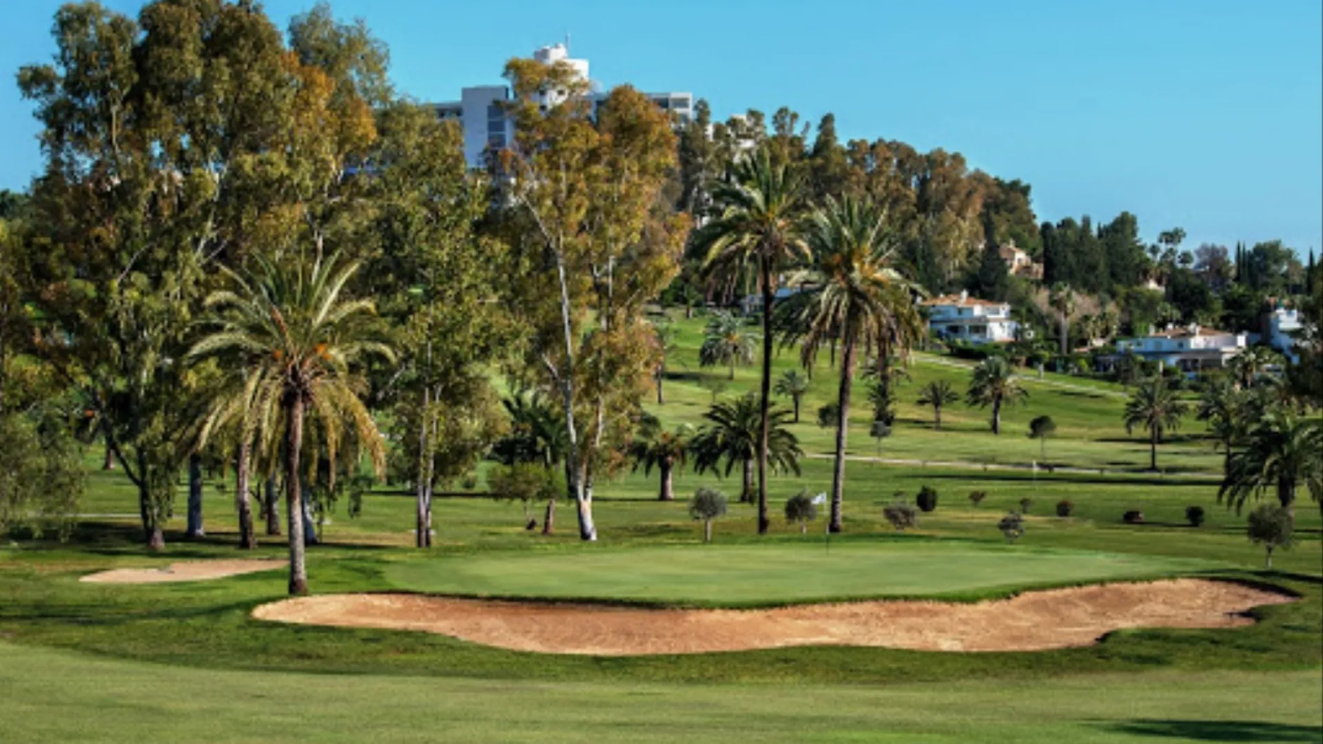 Villa for sale in Paraiso Alto with 6 bedrooms