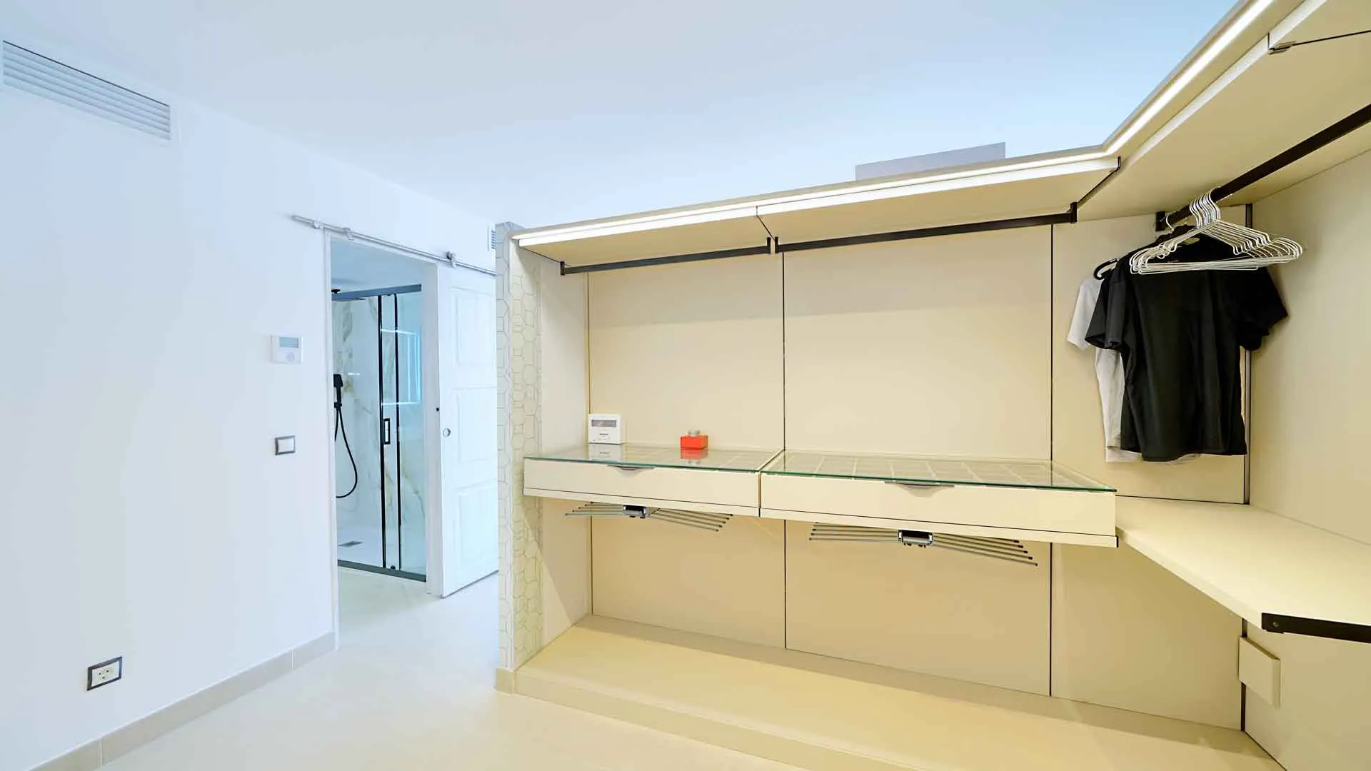 Se vende apartamento en Marbella Ciudad de 3 dormitorios