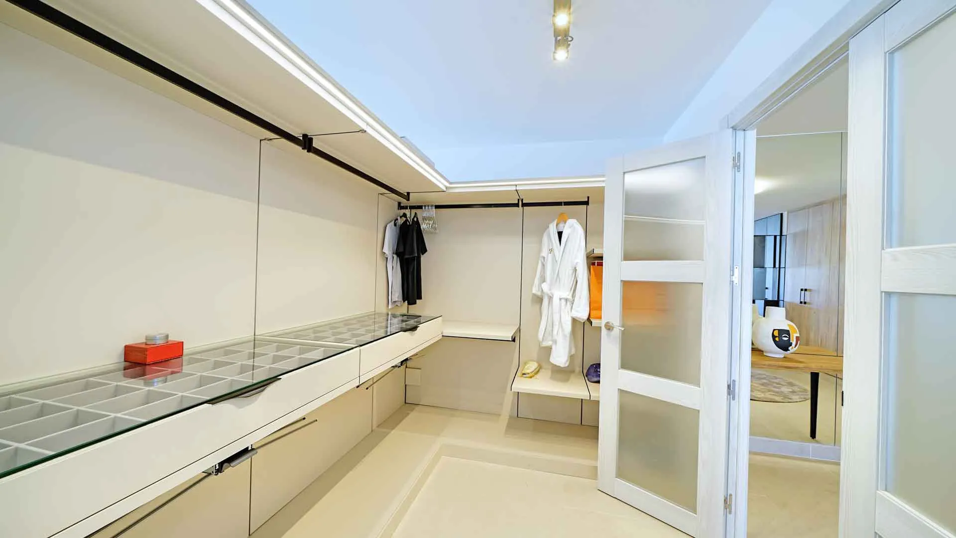 Se vende apartamento en Marbella Ciudad de 3 dormitorios