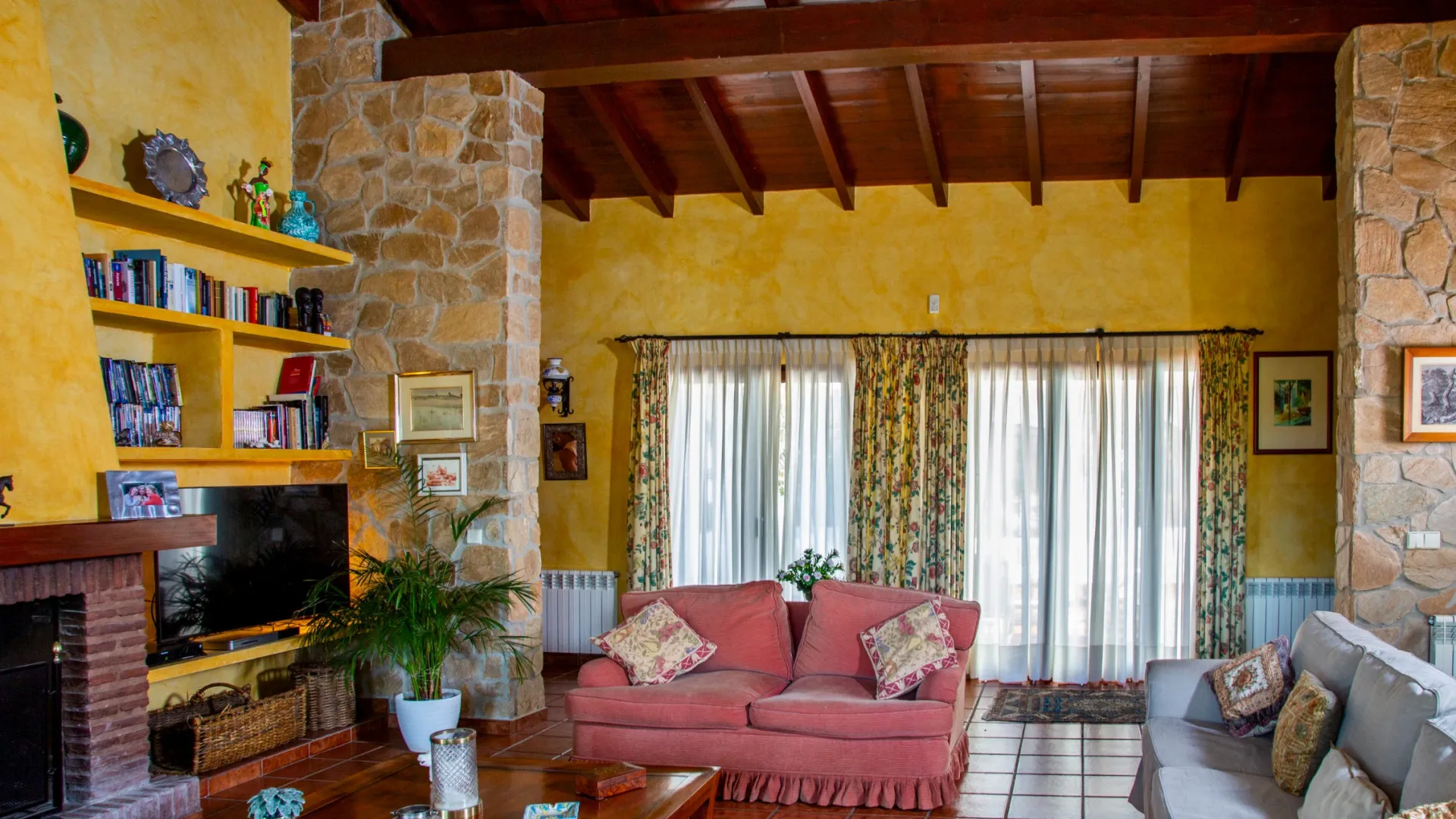 Se vende villa con 6 dormitorios en Mijas Costa