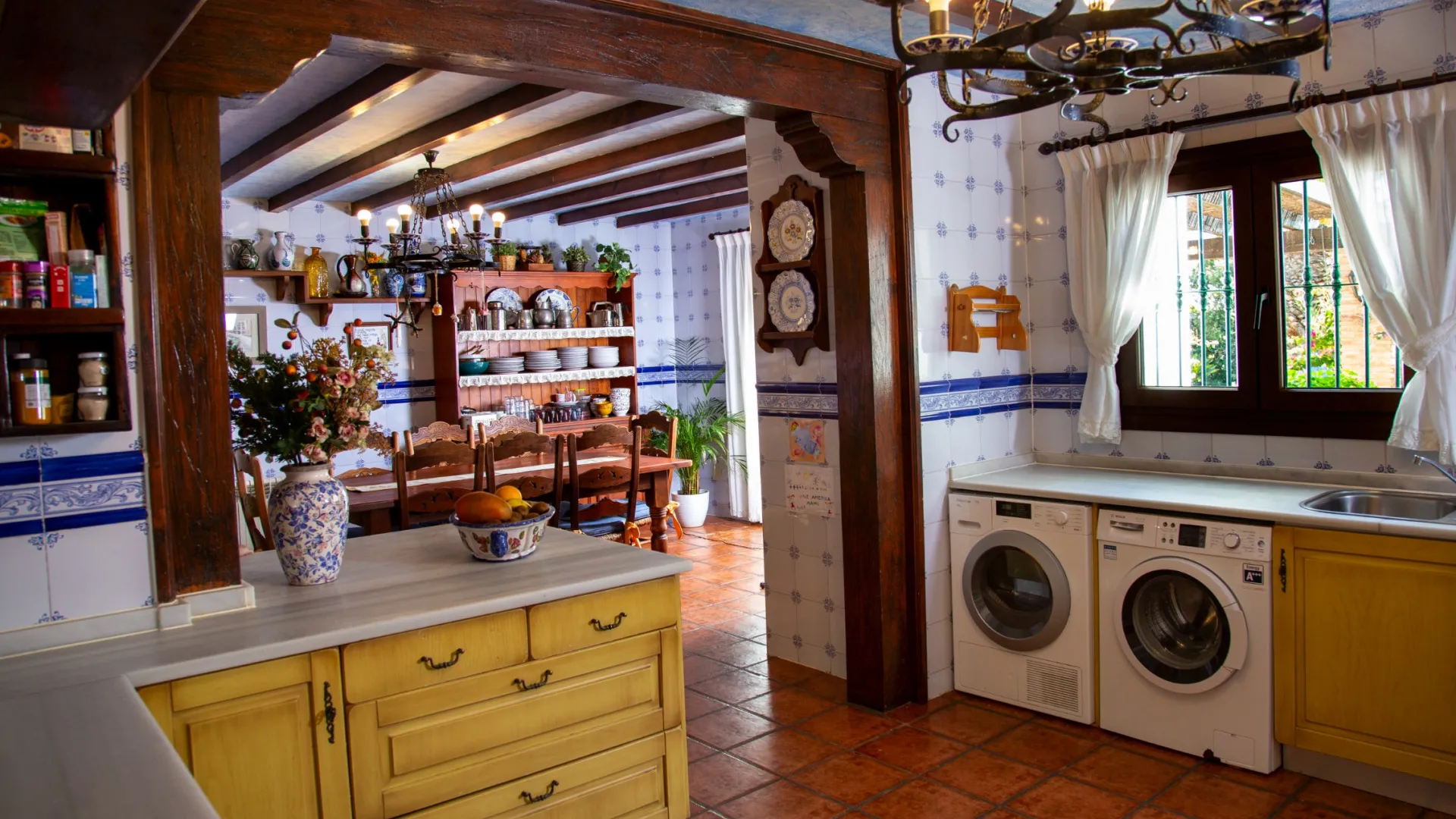 Se vende villa con 6 dormitorios en Mijas Costa